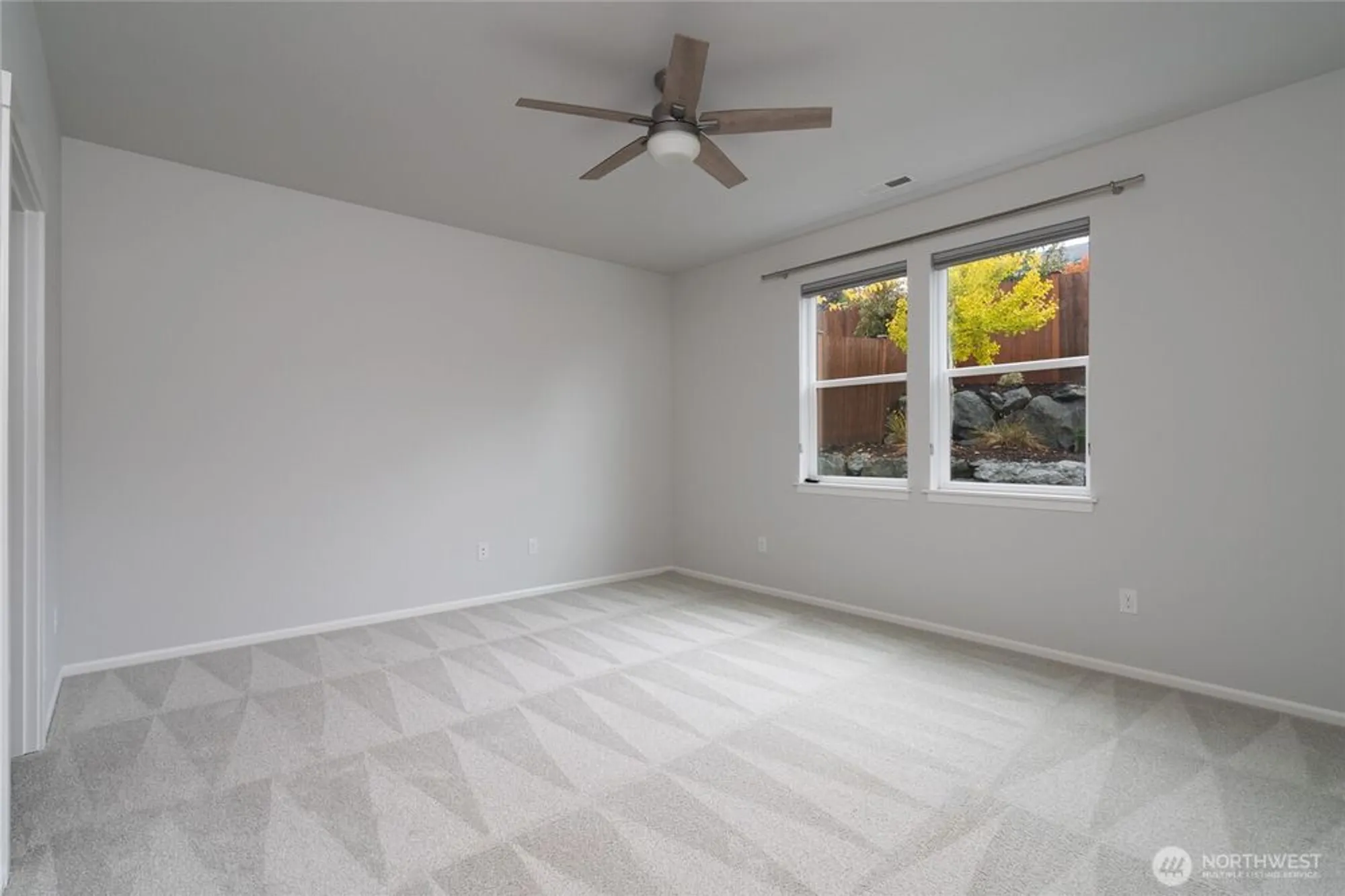 Property Slideshow image 27 of 39 | 945 alpine view dr, Mount Vernon, WA, 98274