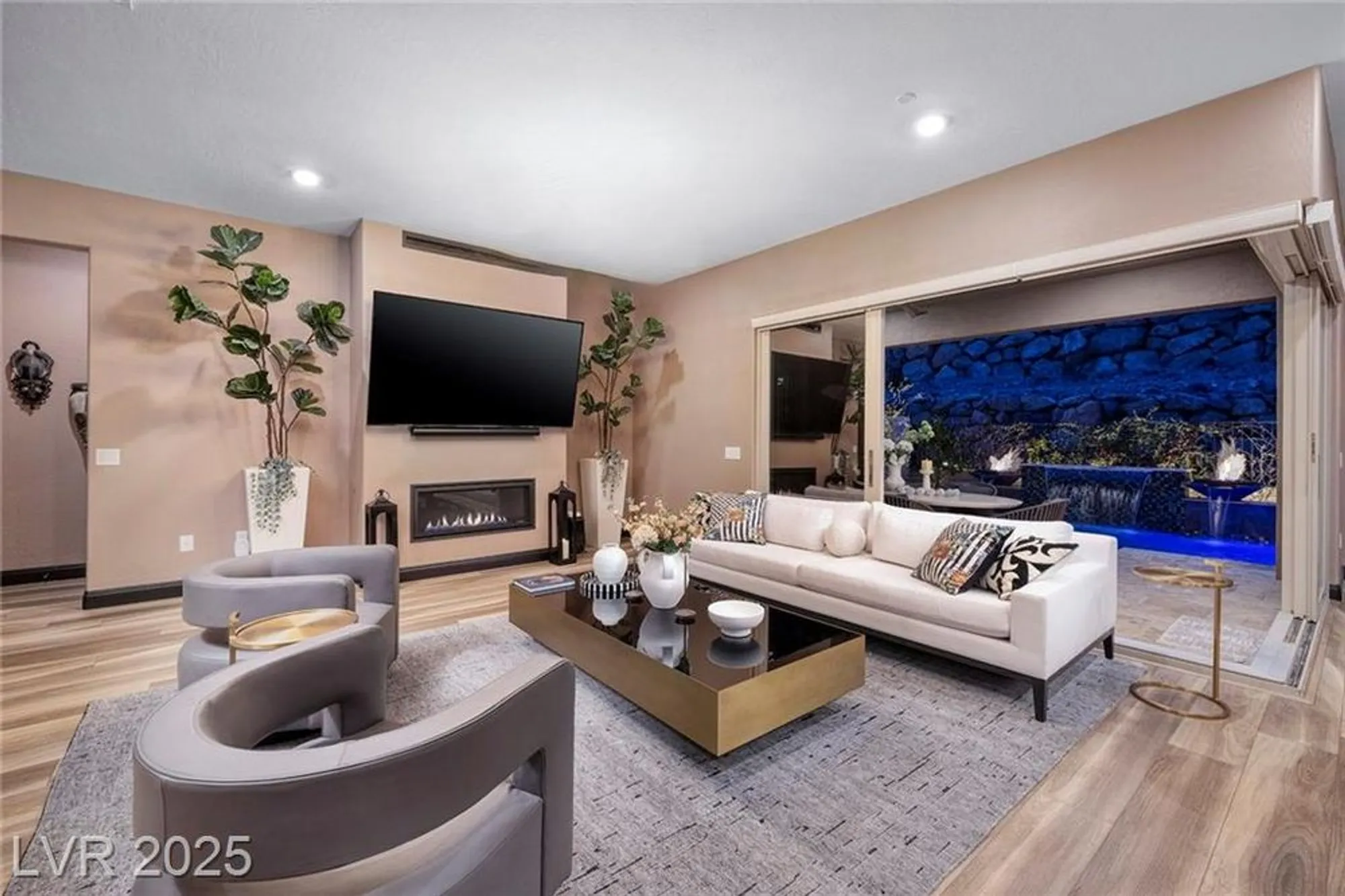Property Slideshow image 6 of 52 | 33 desert juniper ln, Henderson, NV, 89011