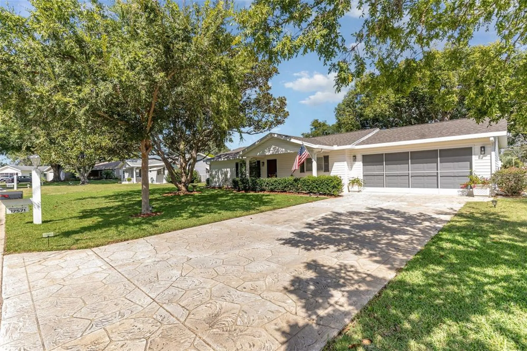 Property Slideshow image 2 of 41 | 17571 se 108th ave, Summerfield, FL, 34491