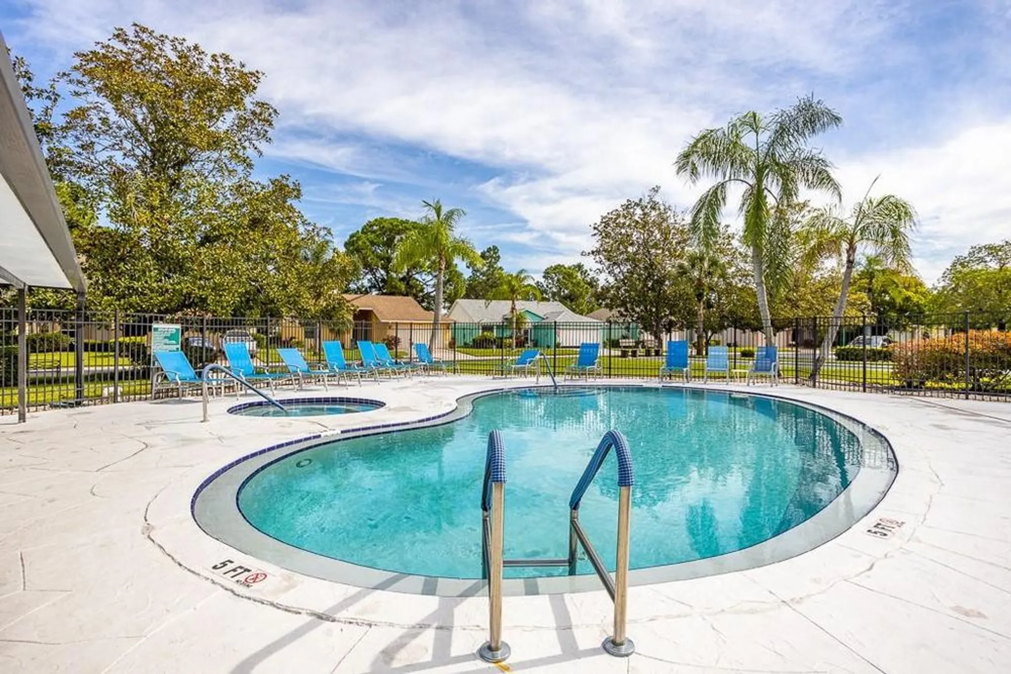 Property Slideshow image 36 of 54 | 13110 elgar pl, Riverview, FL, 33579