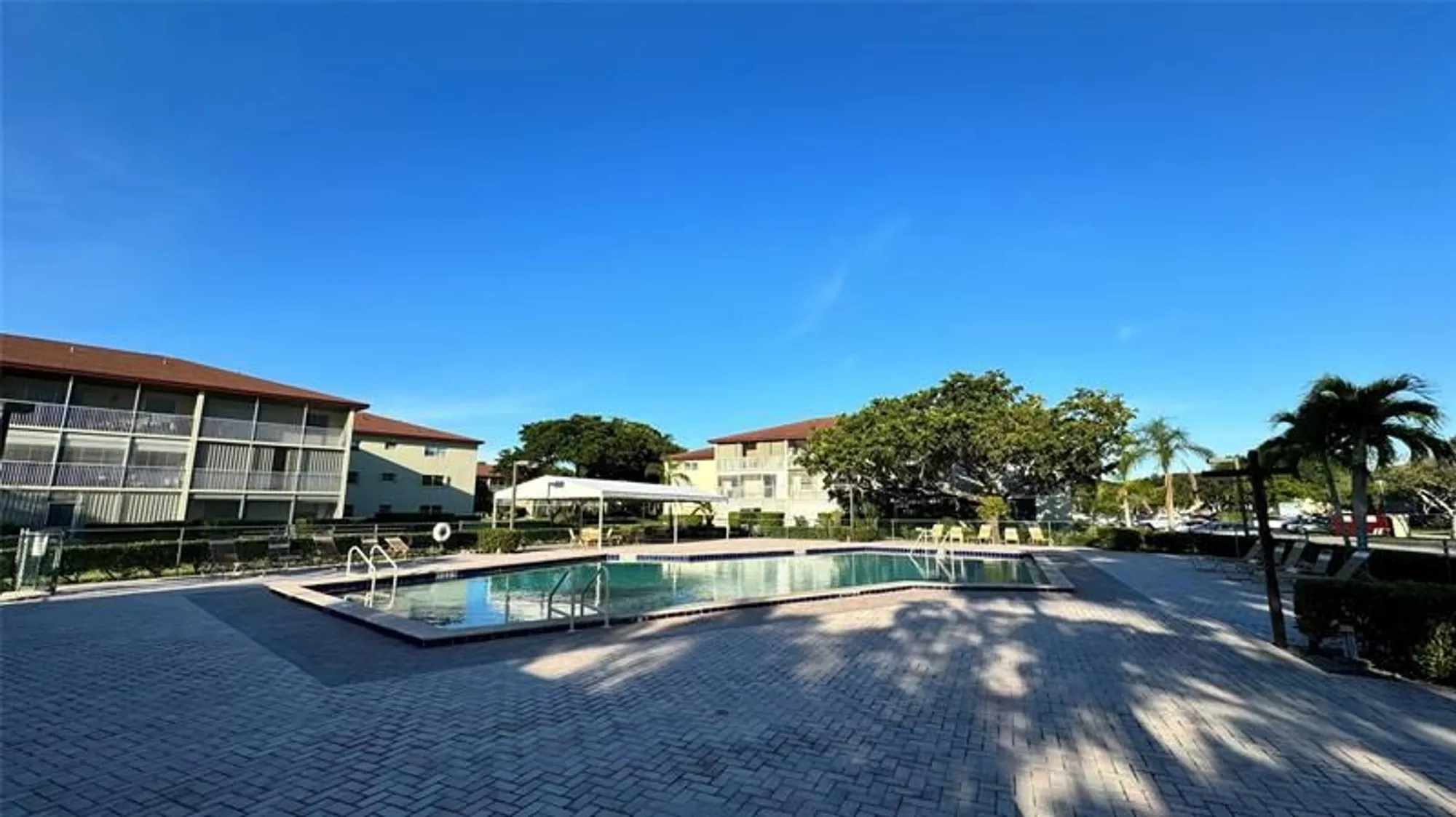 Property Slideshow image 21 of 26 | 300 sw 134th way apt 304e, Pembroke Pines, FL, 33027