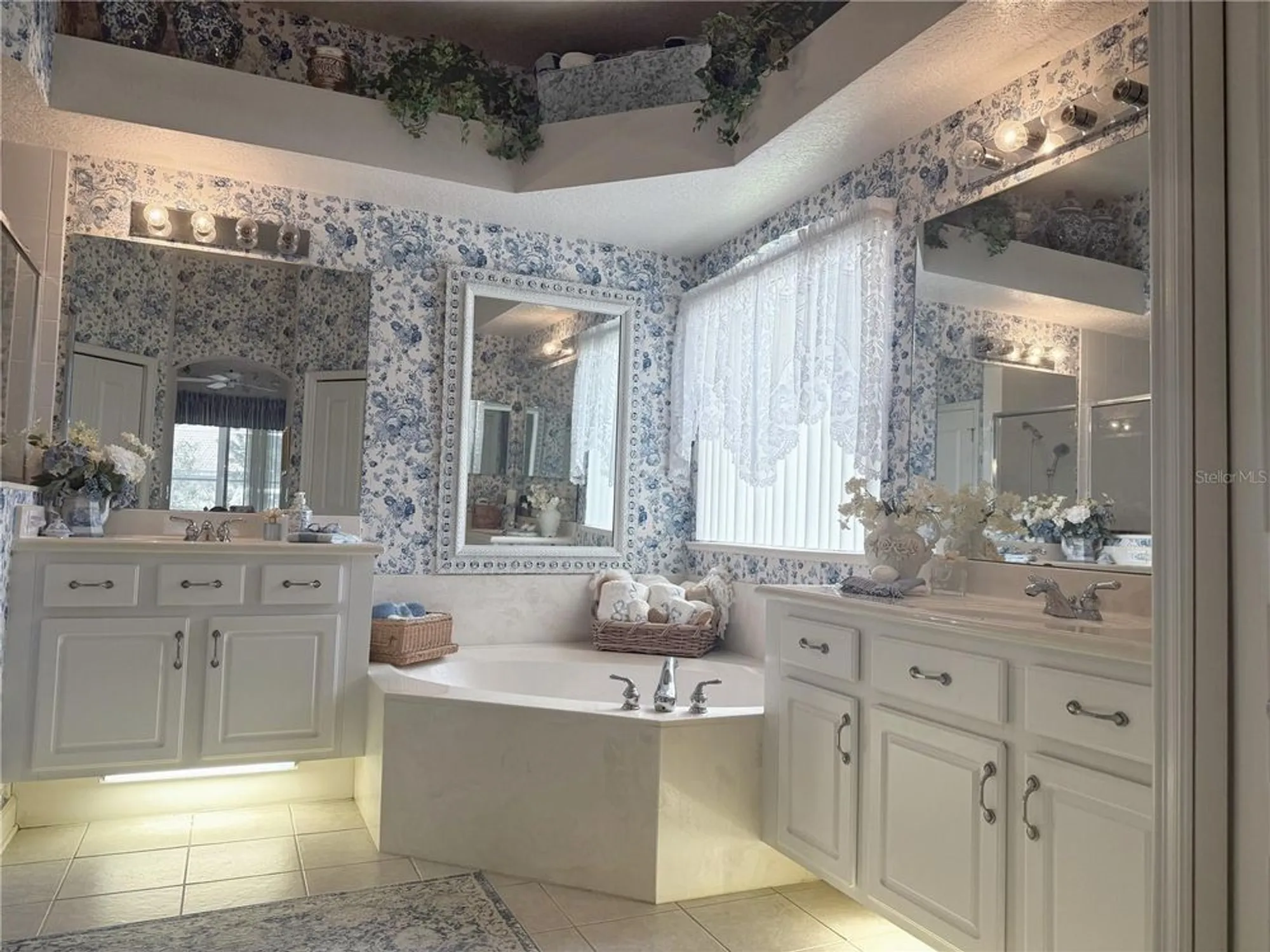 Property Slideshow image 22 of 54 | 2134 saint ives ct, Clermont, FL, 34711