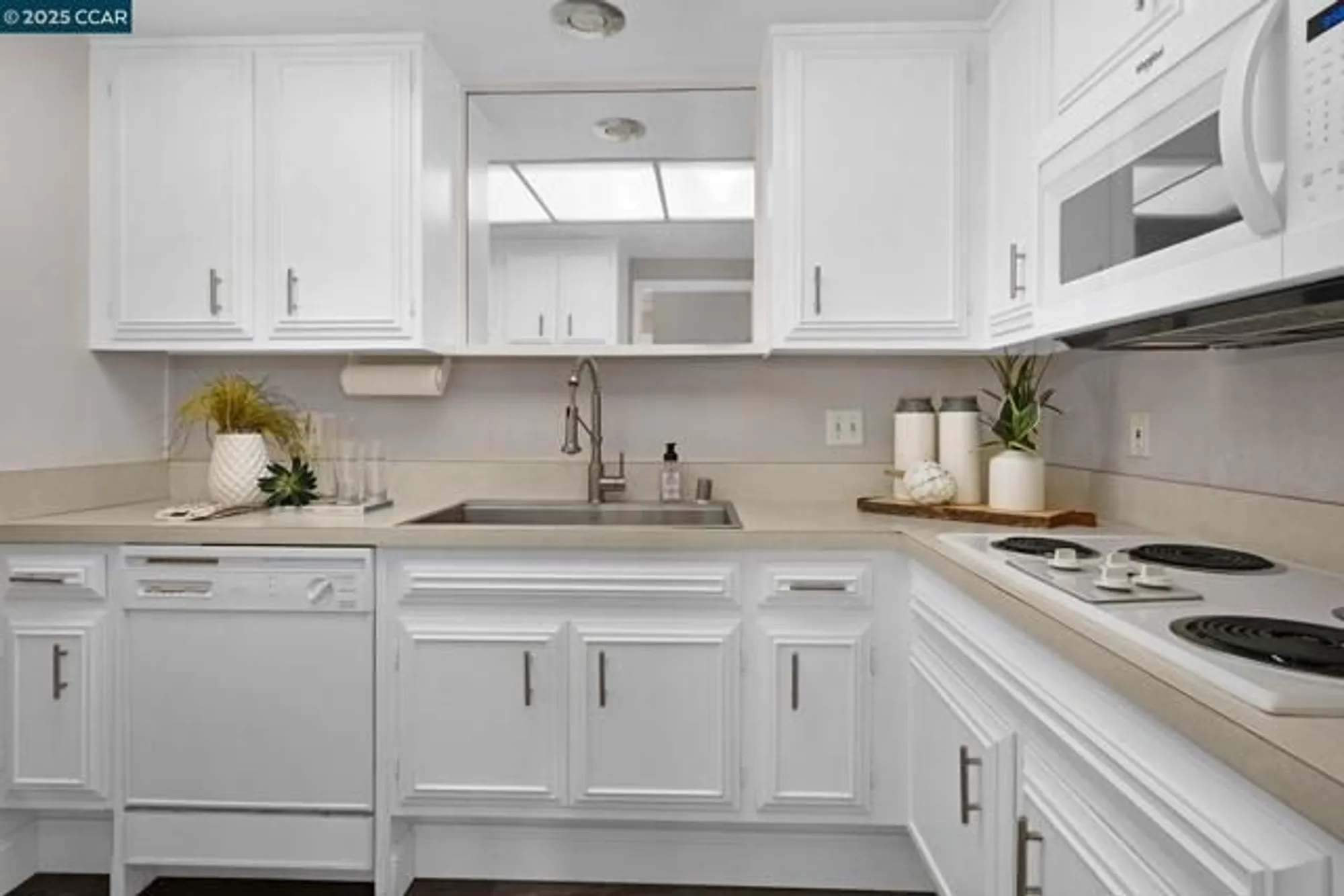 Property Slideshow image 9 of 38 | 1129 ptarmigan dr 3, Walnut Creek, CA, 94595