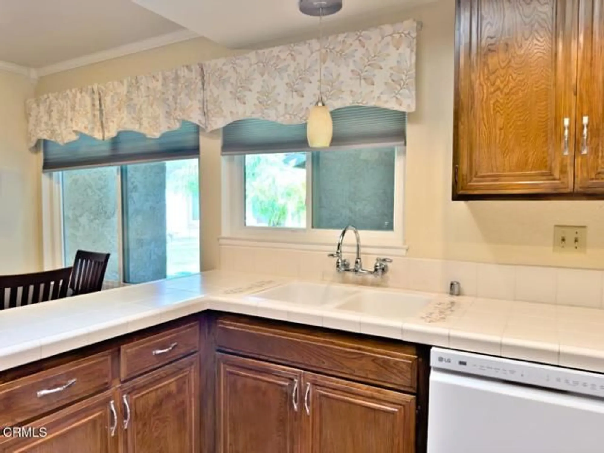 Property Slideshow image 33 of 48 | 23132 village 23, Camarillo, CA, 93012
