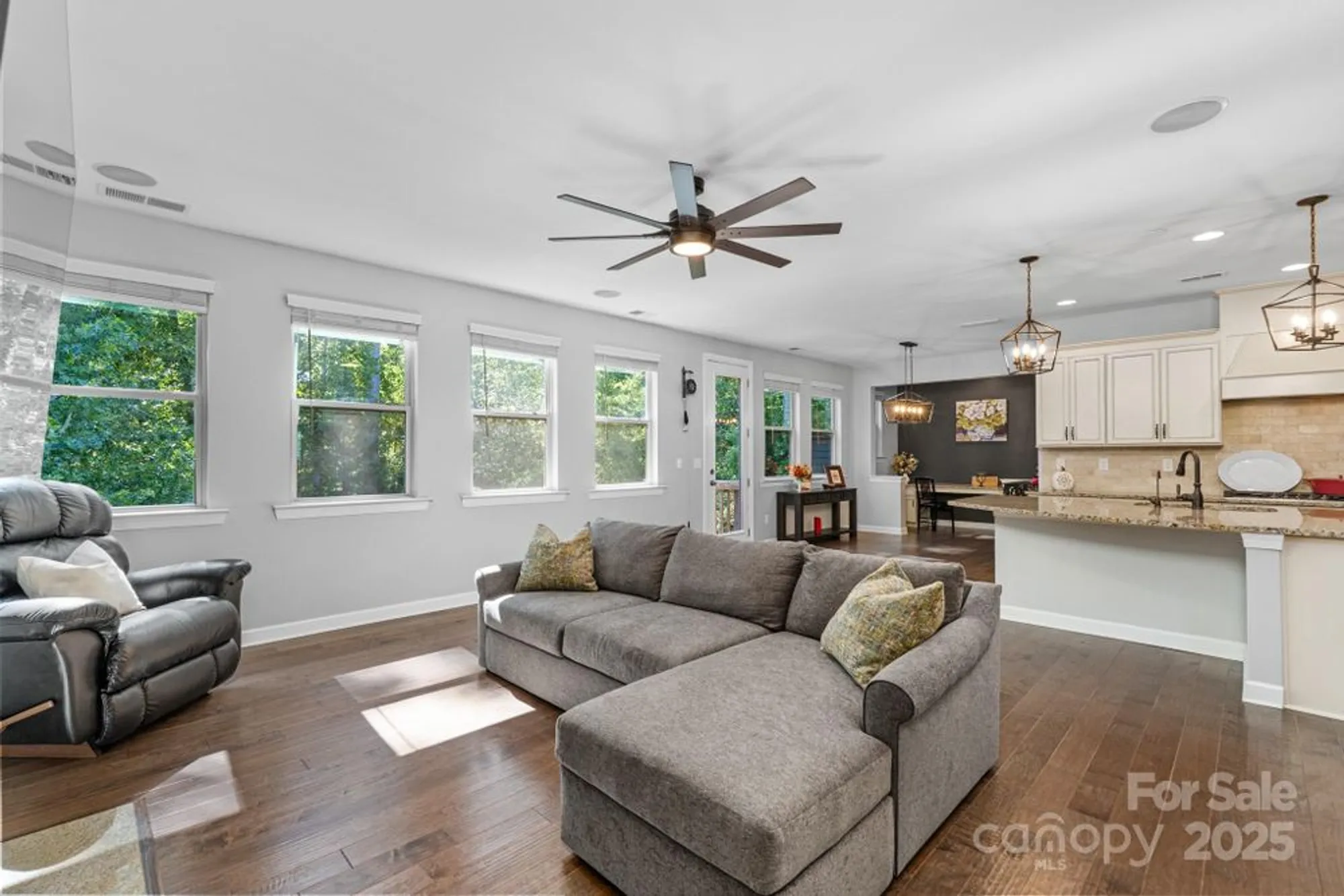 Property Slideshow image 14 of 48 | 4946 norman park pl, Lake Wylie, SC, 29710