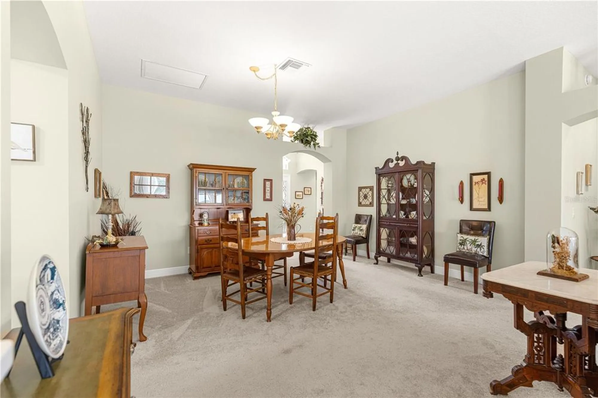 Property Slideshow image 13 of 51 | 949 isle of palms path, The Villages, FL, 32162
