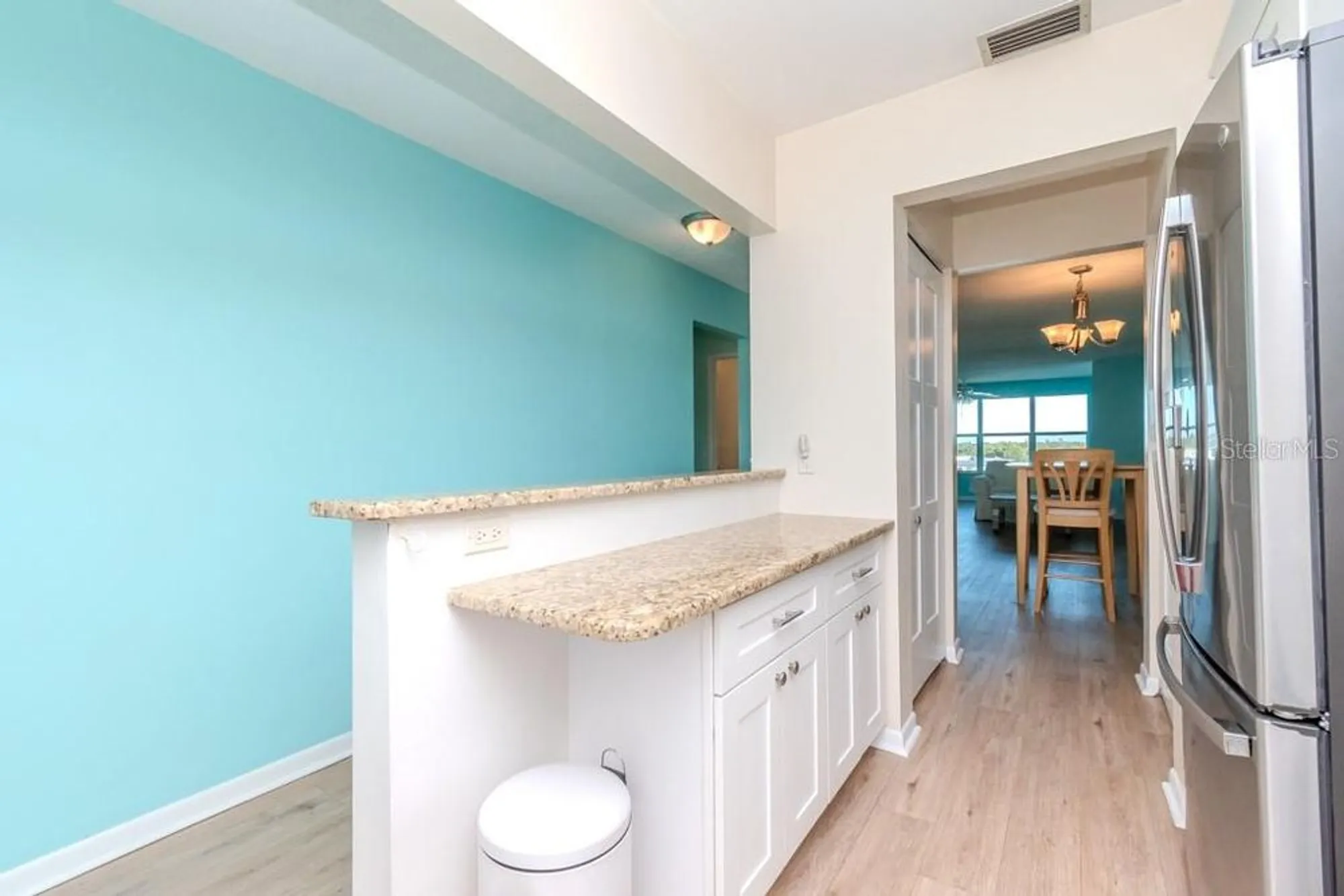 Property Slideshow image 9 of 51 | 6025 shore blvd 611, Gulfport, FL, 33707