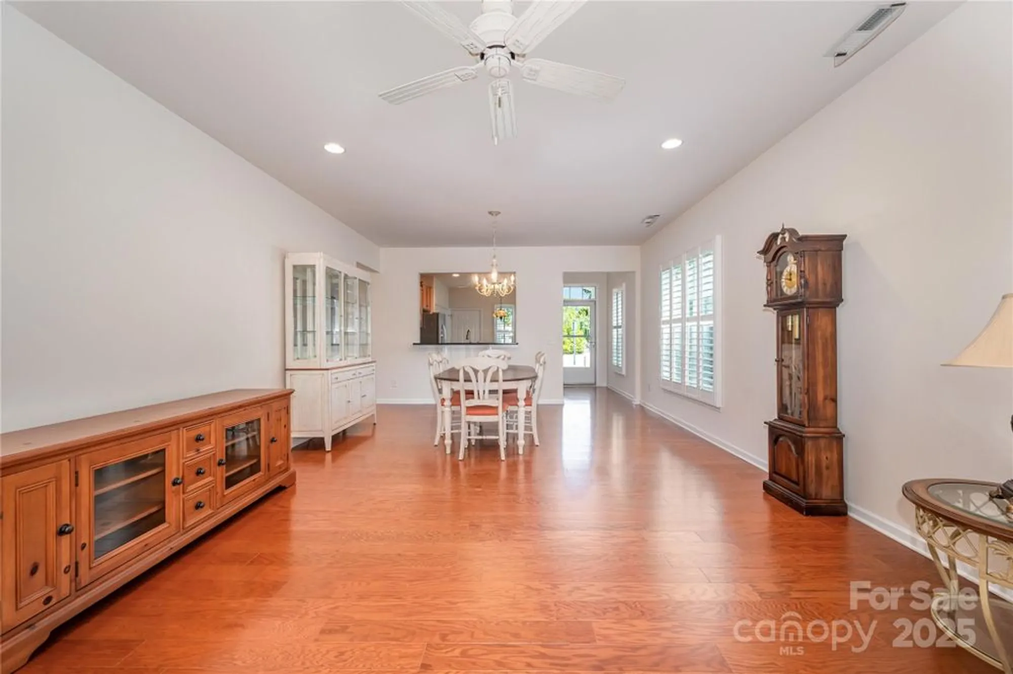 Property Slideshow image 10 of 17 | 23016 whimbrel cir, Fort Mill, SC, 29707