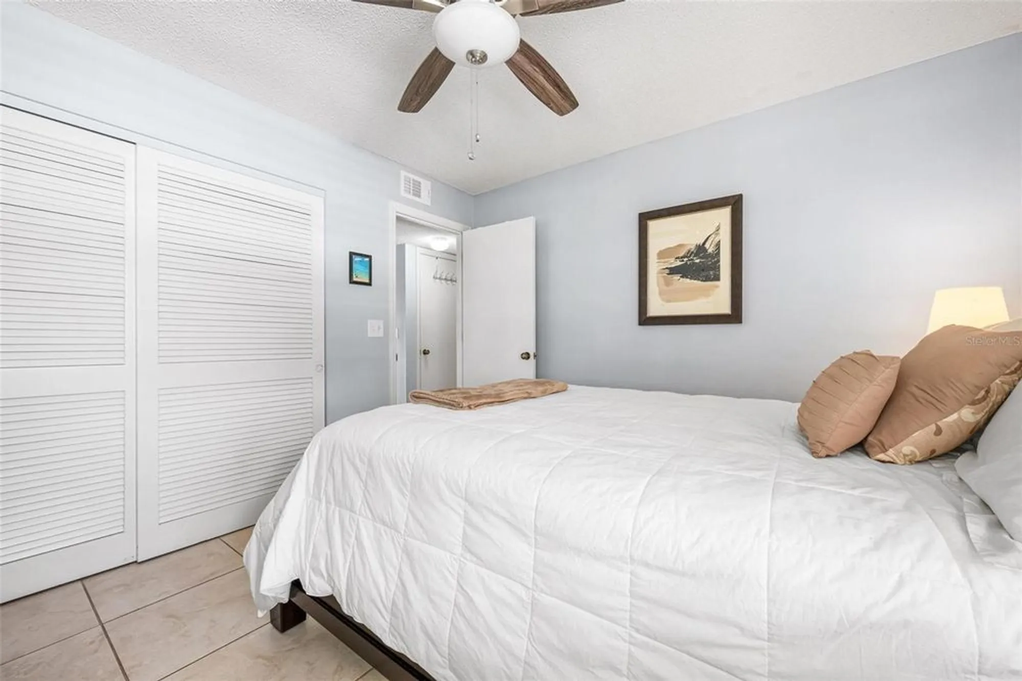Property Slideshow image 29 of 53 | 1103 edgewater cir # 1103, Bradenton, FL, 34209