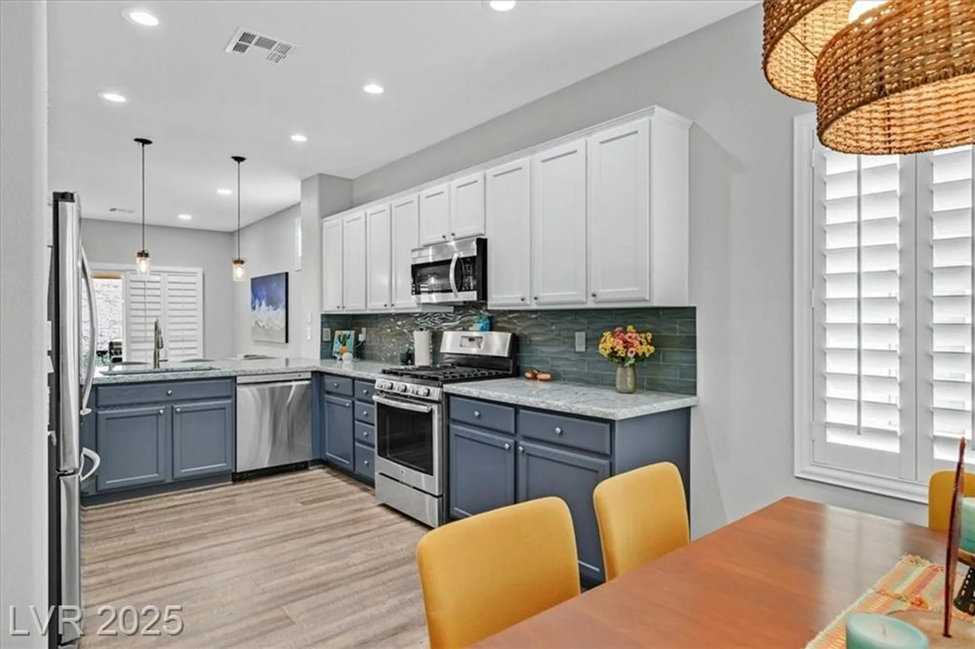 Property Slideshow image 10 of 43 | 2208 sawtooth mountain dr, Henderson, NV, 89044