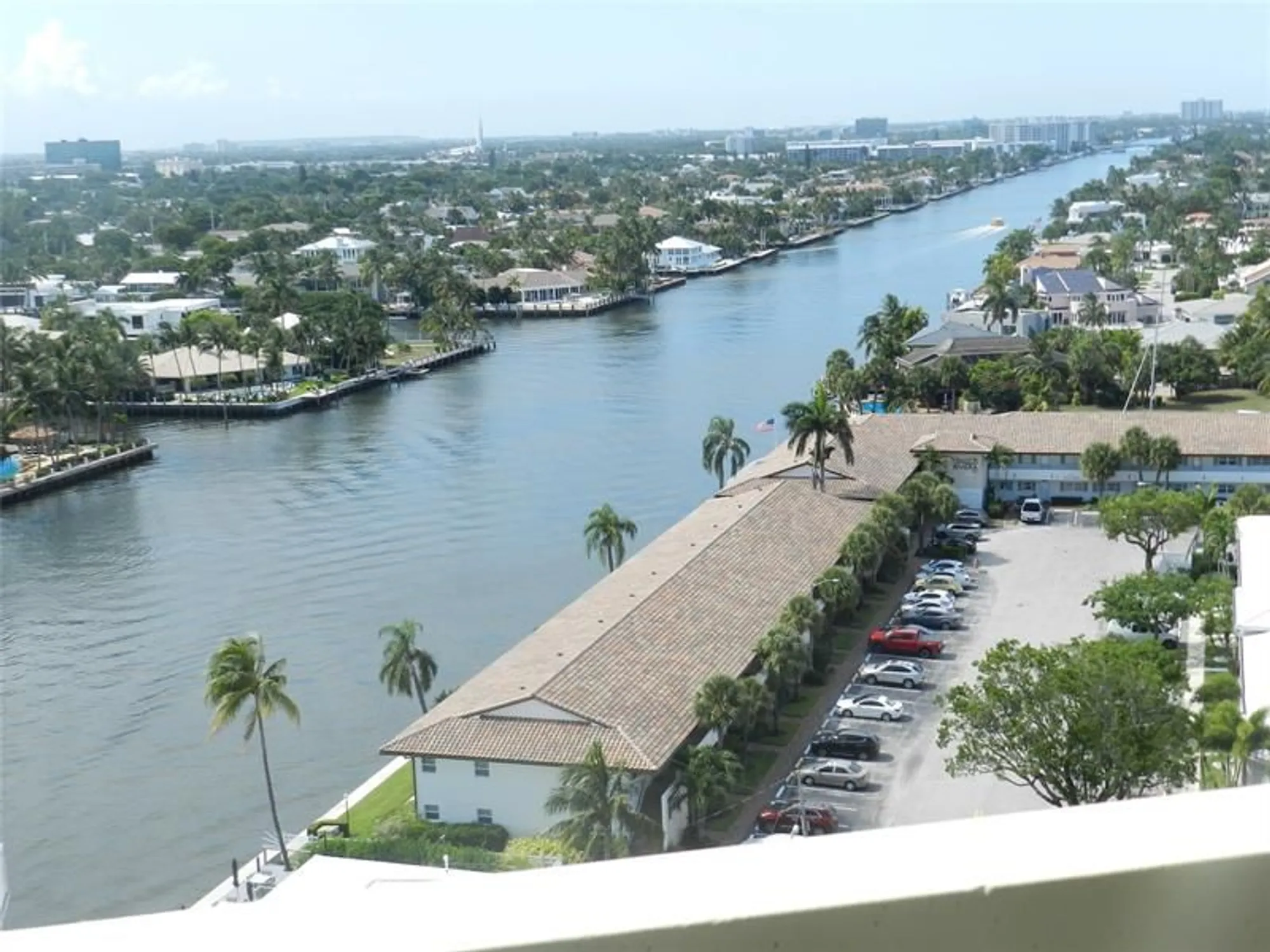 Property Slideshow image 3 of 34 | 3200 ne 36th st apt 1612a, Fort Lauderdale, FL, 33308