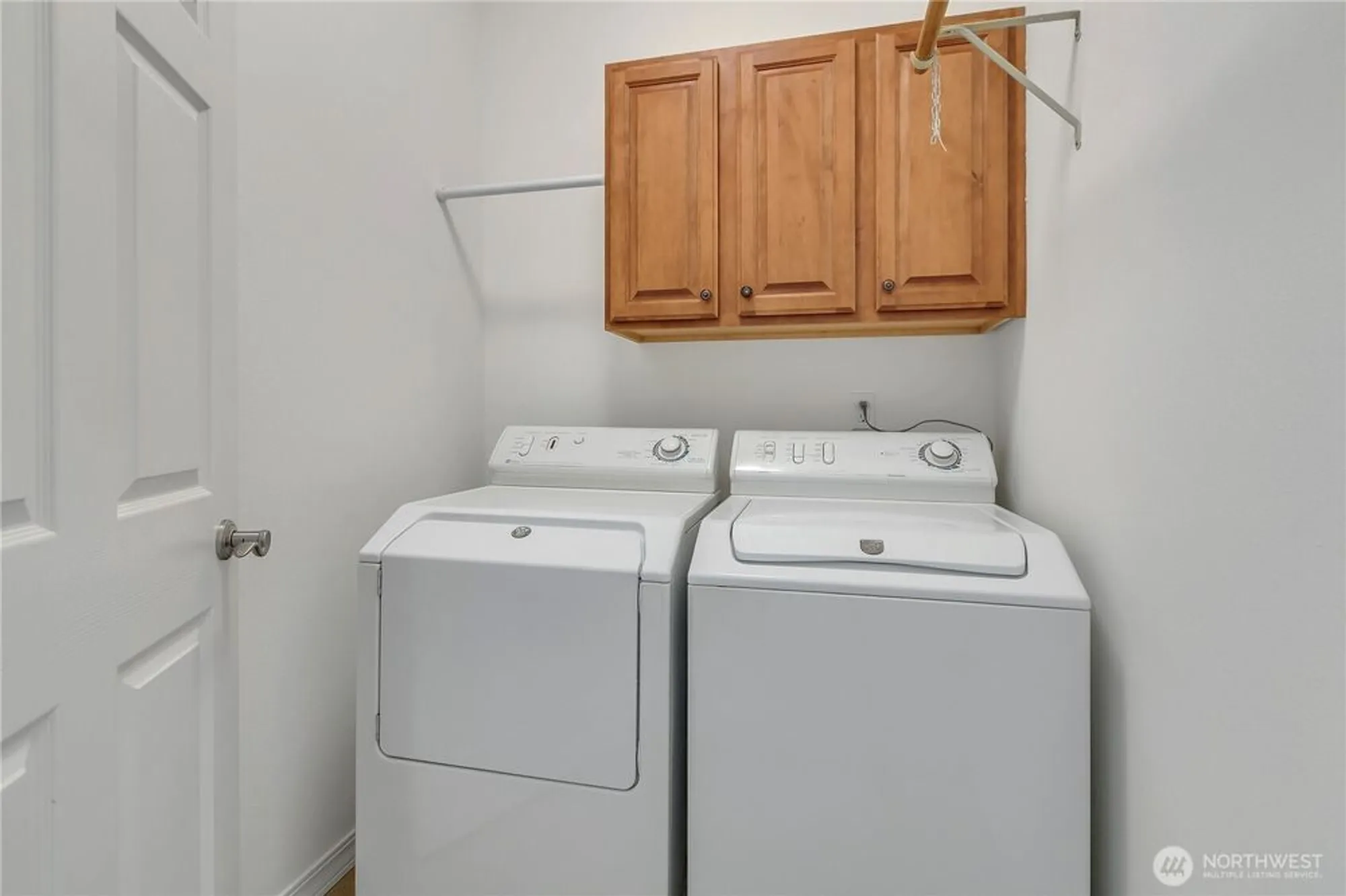 Property Slideshow image 21 of 38 | 4961 spokane st, Lacey, WA, 98516