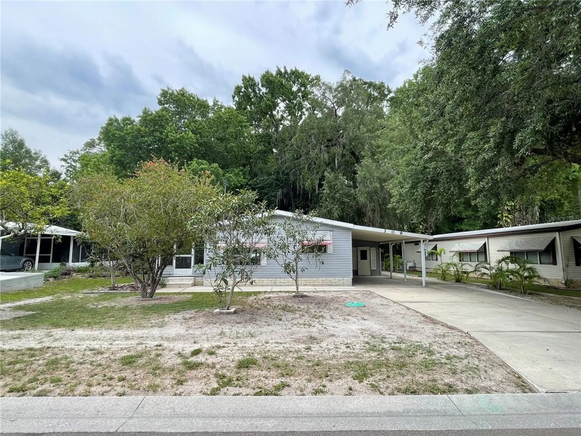 Property Slideshow image 2 of 27 | 309 s timber trl, Wildwood, FL, 34785