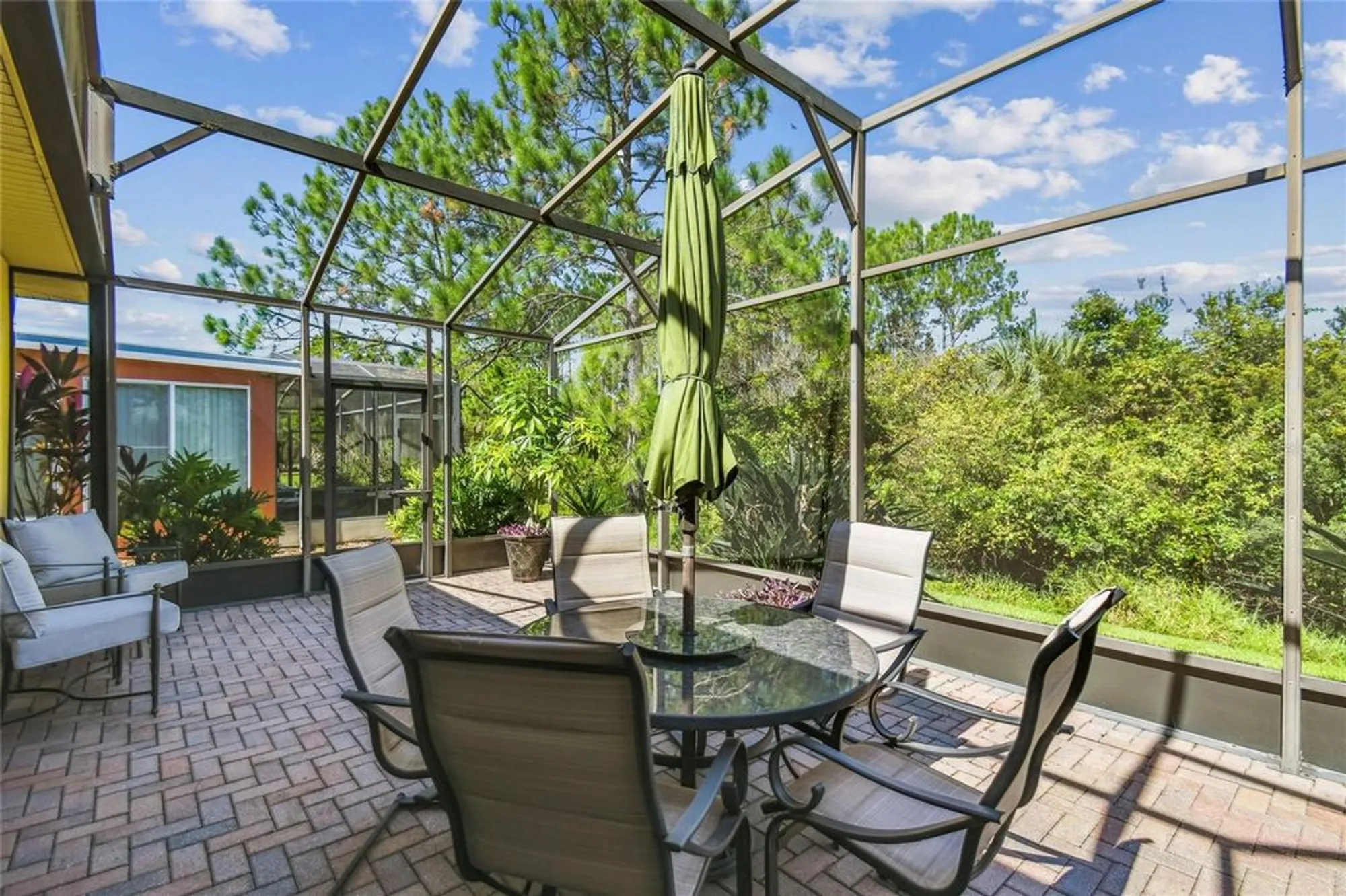 Property Slideshow image 44 of 61 | 536 portofino dr, Poinciana, FL, 34759