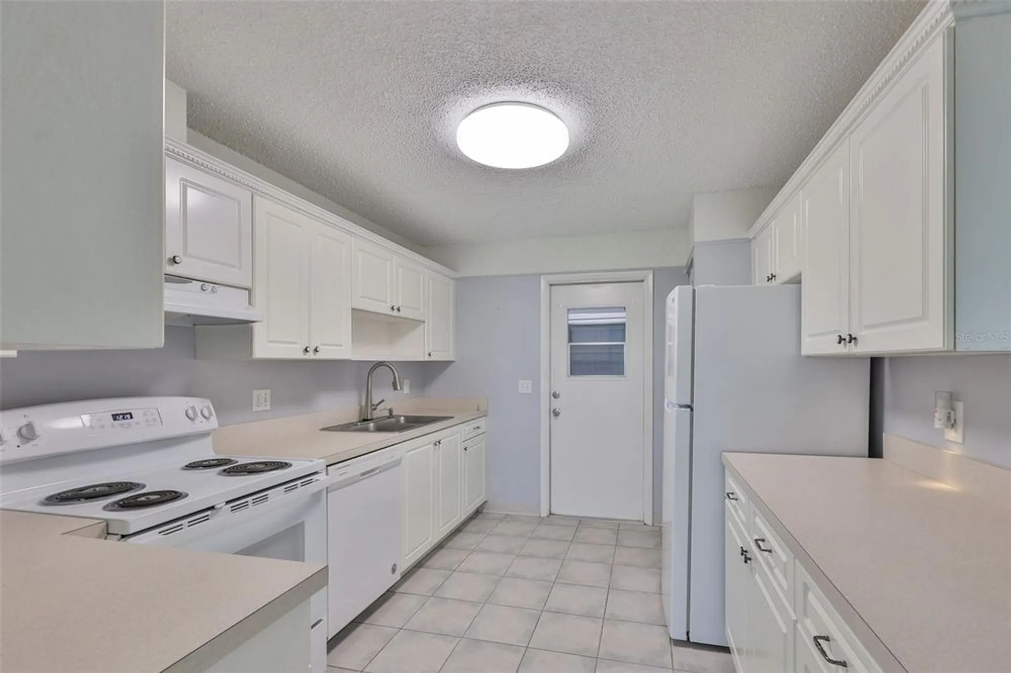 Property Slideshow image 8 of 54 | 1210 eastloch ct, Sun City Center, FL, 33573