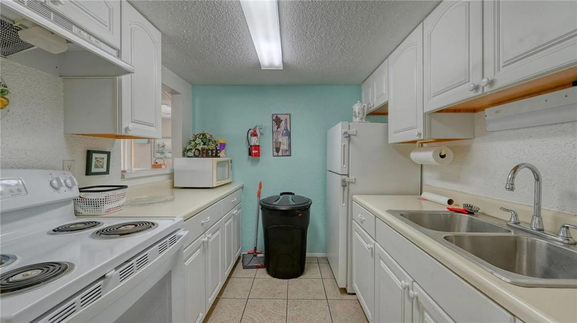 Property Slideshow image 45 of 64 | 4130 heron way # b-115, Bradenton, FL, 34205