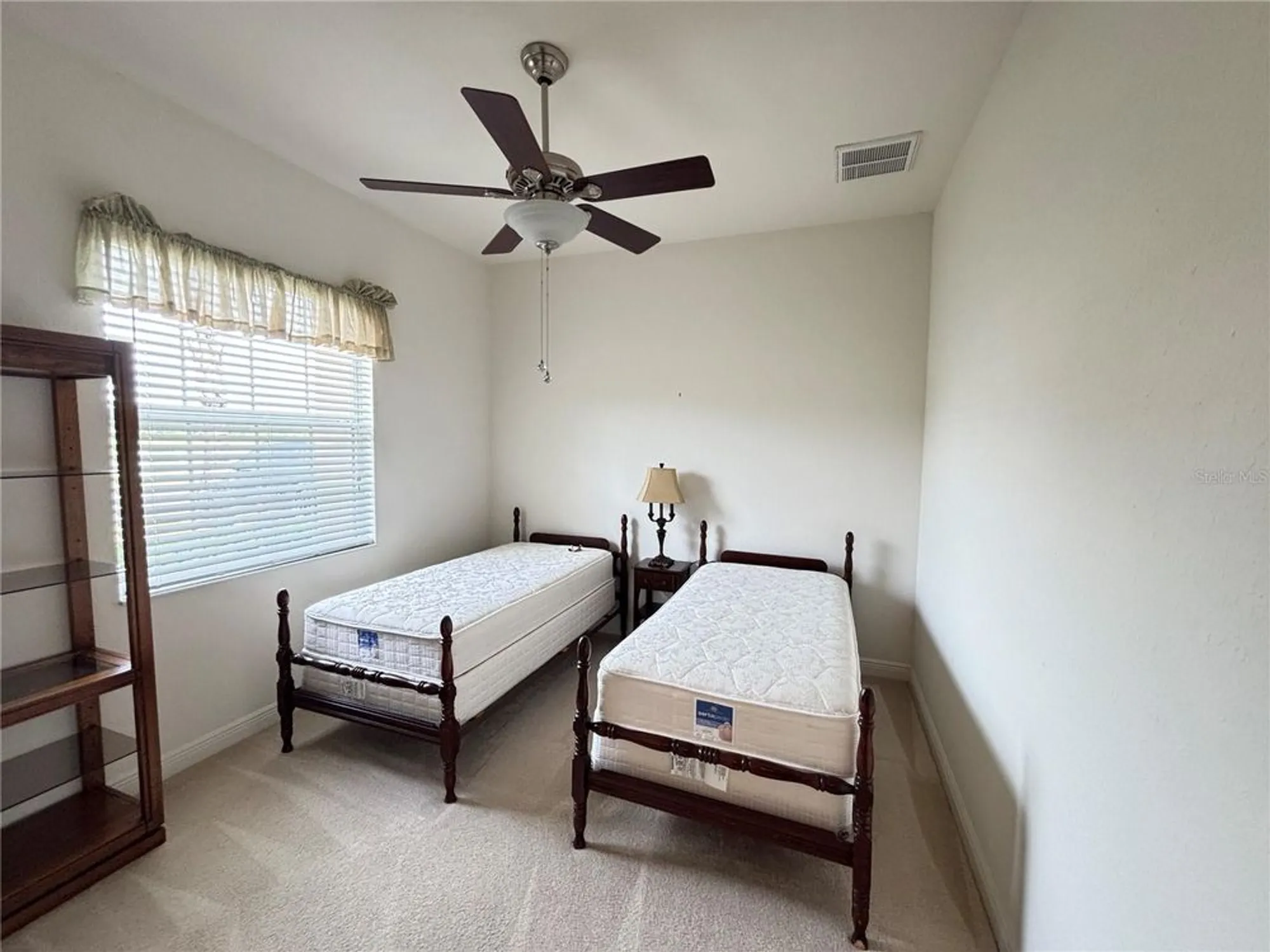 Property Slideshow image 16 of 23 | 9936 cleghorn dr, San Antonio, FL, 33576