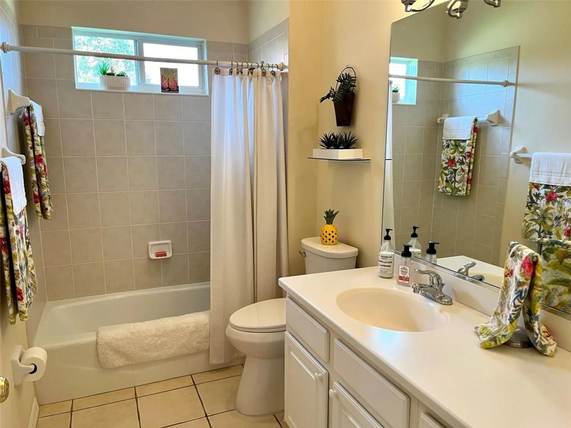 Property Slideshow image 25 of 63 | 7619 teal trce, Bradenton, FL, 34203