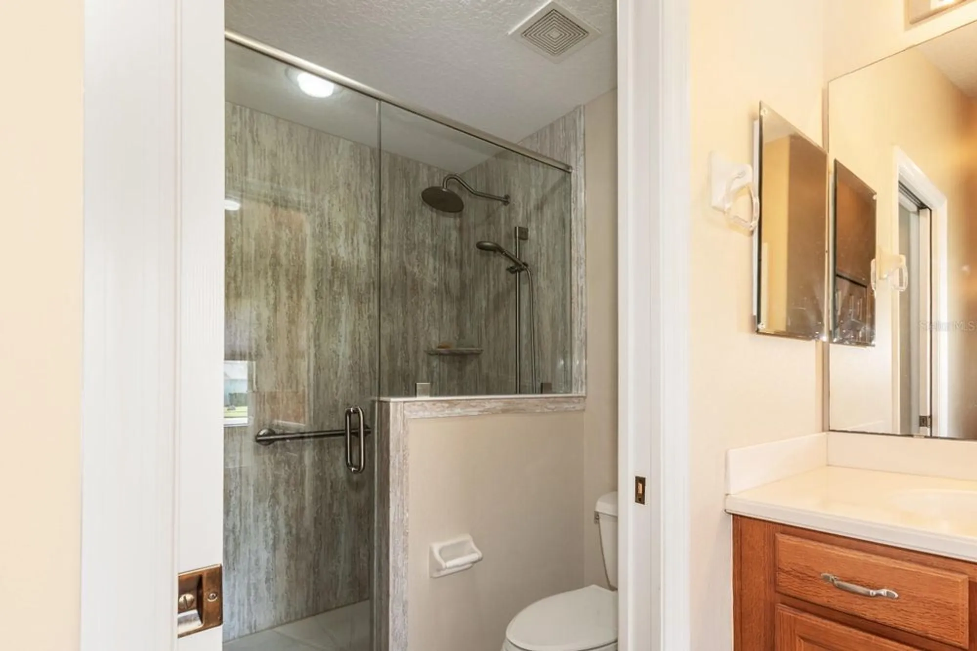 Property Slideshow image 10 of 35 | 27401 pine straw rd, Leesburg, FL, 34748