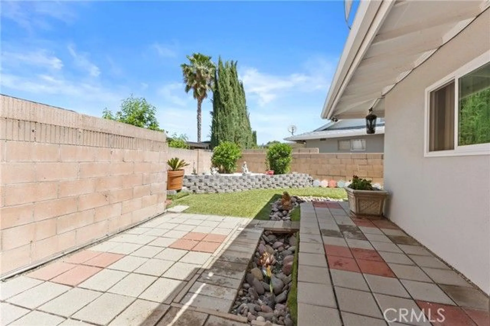 Property Slideshow image 22 of 41 | 541 shasta way, Hemet, CA, 92543