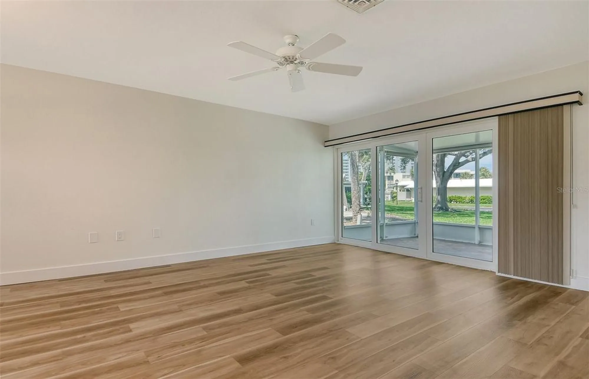 Property Slideshow image 10 of 65 | 119 whispering sands cir # v36, Sarasota, FL, 34242