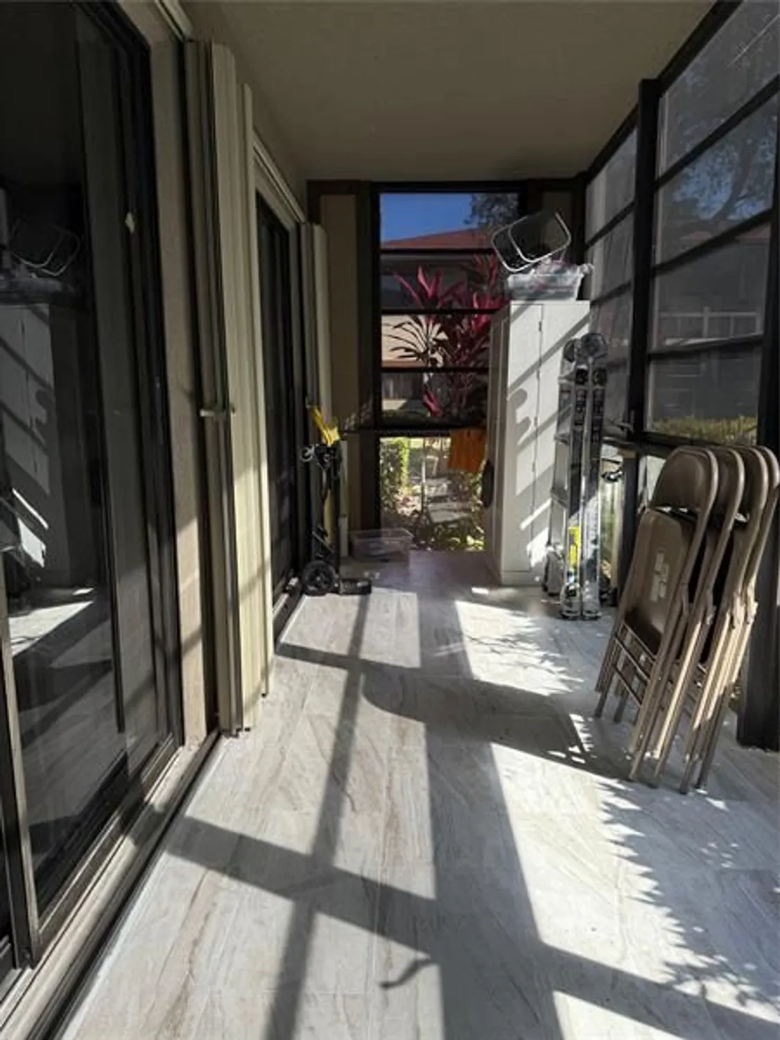 Property Slideshow image 10 of 23 | 10905 w clairmont cir # 10905, Tamarac, FL, 33321