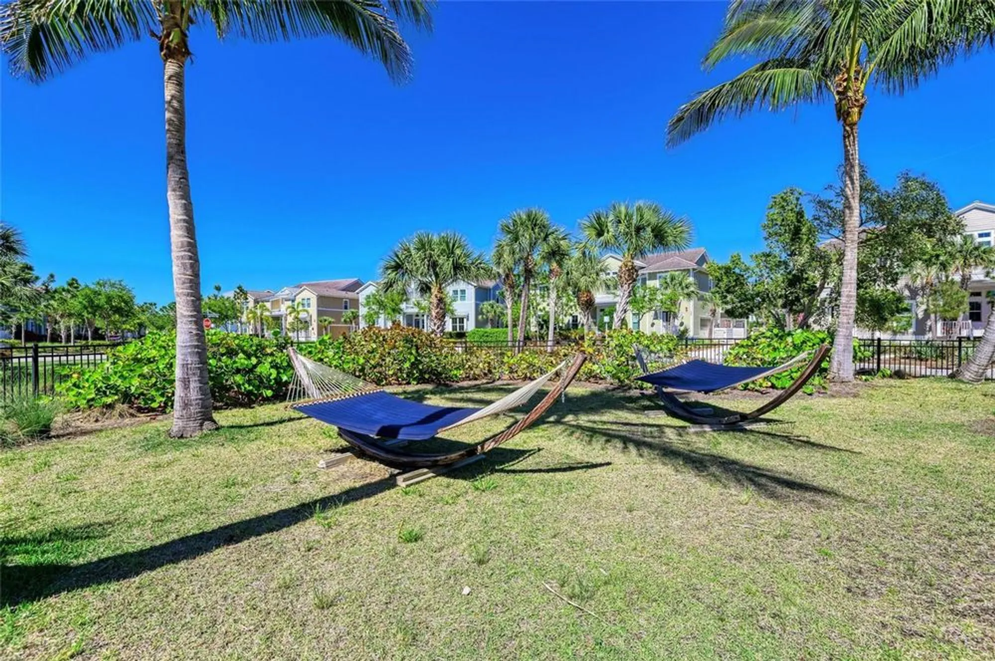 Property Slideshow image 93 of 100 | 258 sapphire lake dr unit 202, Bradenton, FL, 34209