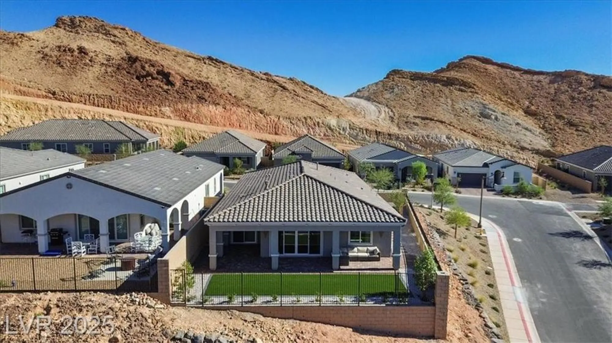 Property Slideshow image 32 of 35 | 85 cathedral wash pl, Henderson, NV, 89011