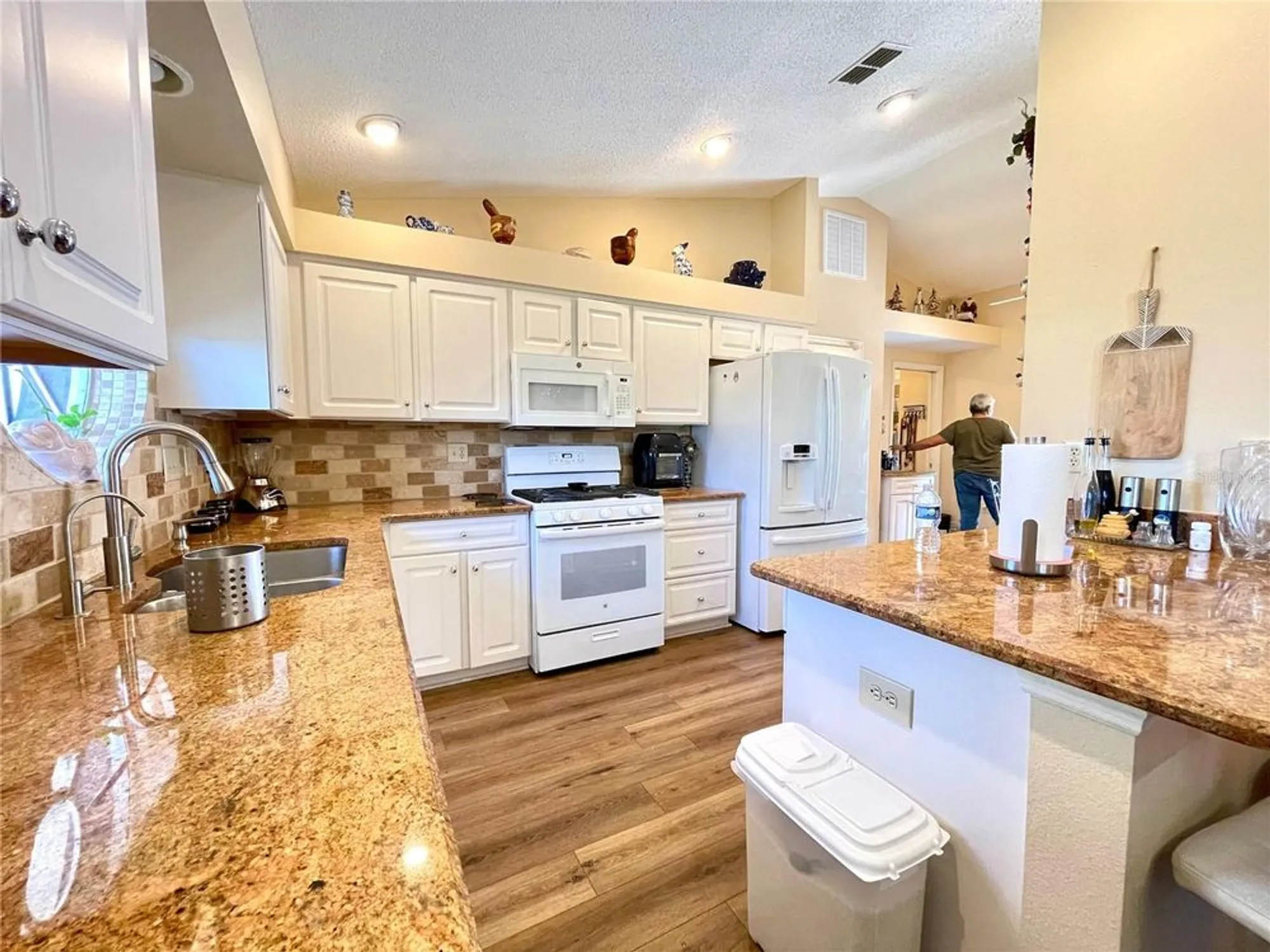 Property Slideshow image 44 of 45 | 6323 silver lakes dr, Lakeland, FL, 33810