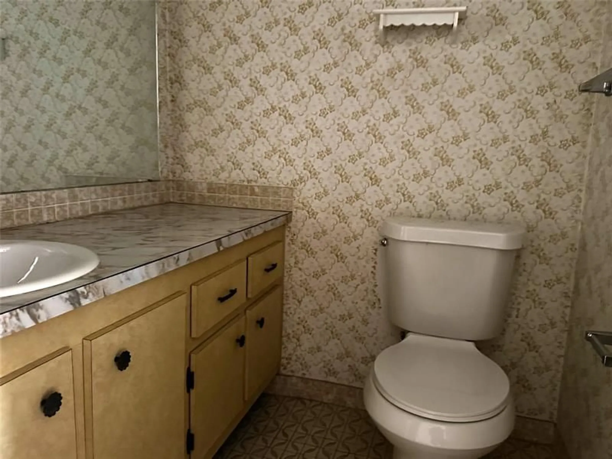 Property Slideshow image 6 of 11 | 2061 nw 47th ter 414, Lauderhill, FL, 33313