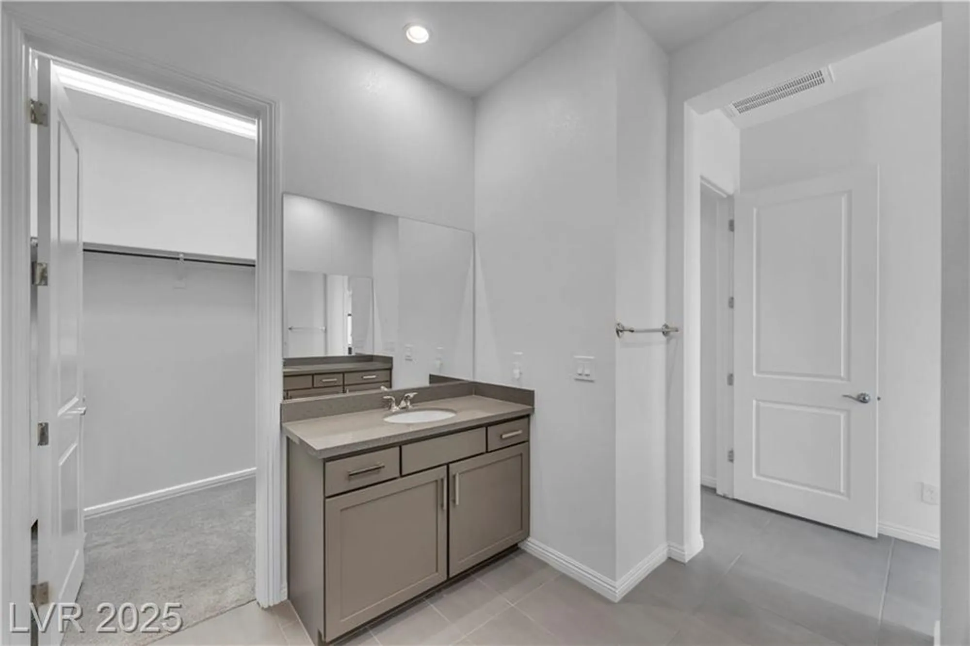 Property Slideshow image 24 of 84 | 6684 regency stone way, Las Vegas, NV, 89148