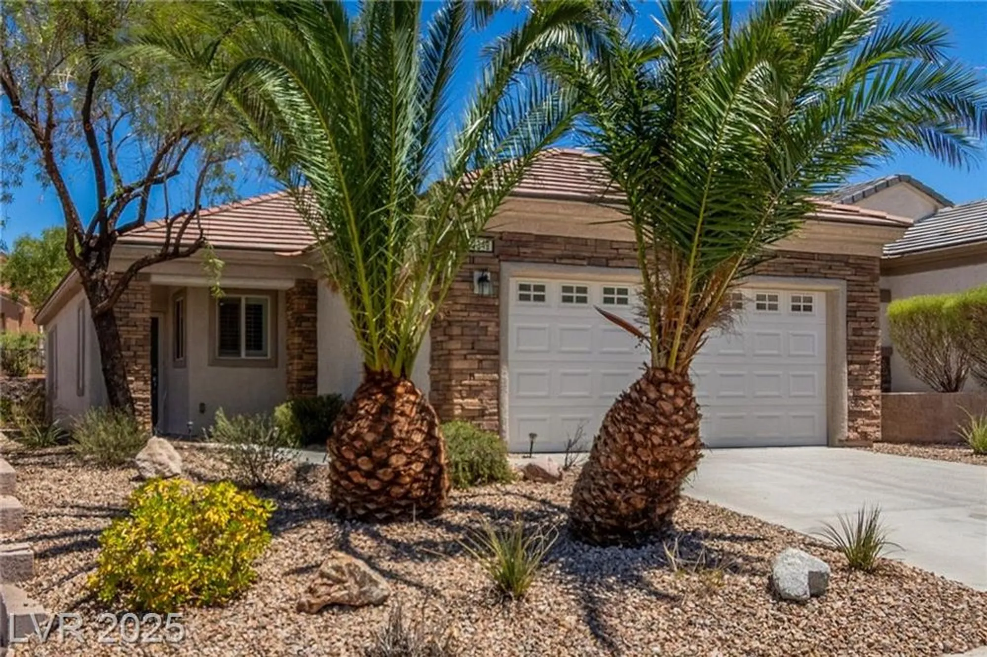 Property Slideshow image 2 of 45 | 2348 celestial moon st, Henderson, NV, 89044