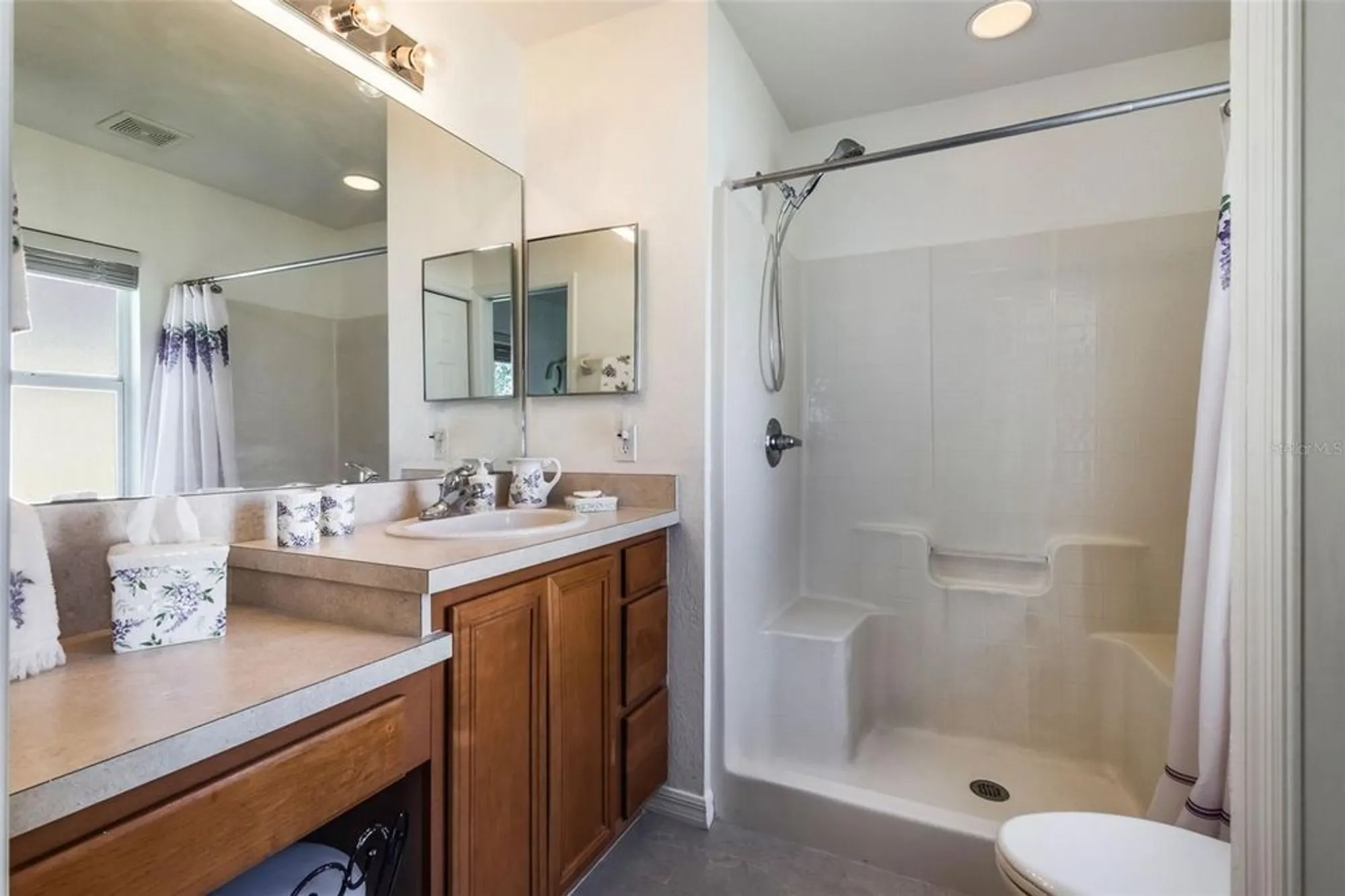 Property Slideshow image 19 of 36 | 284 lake suzanne dr, Lake Wales, FL, 33859