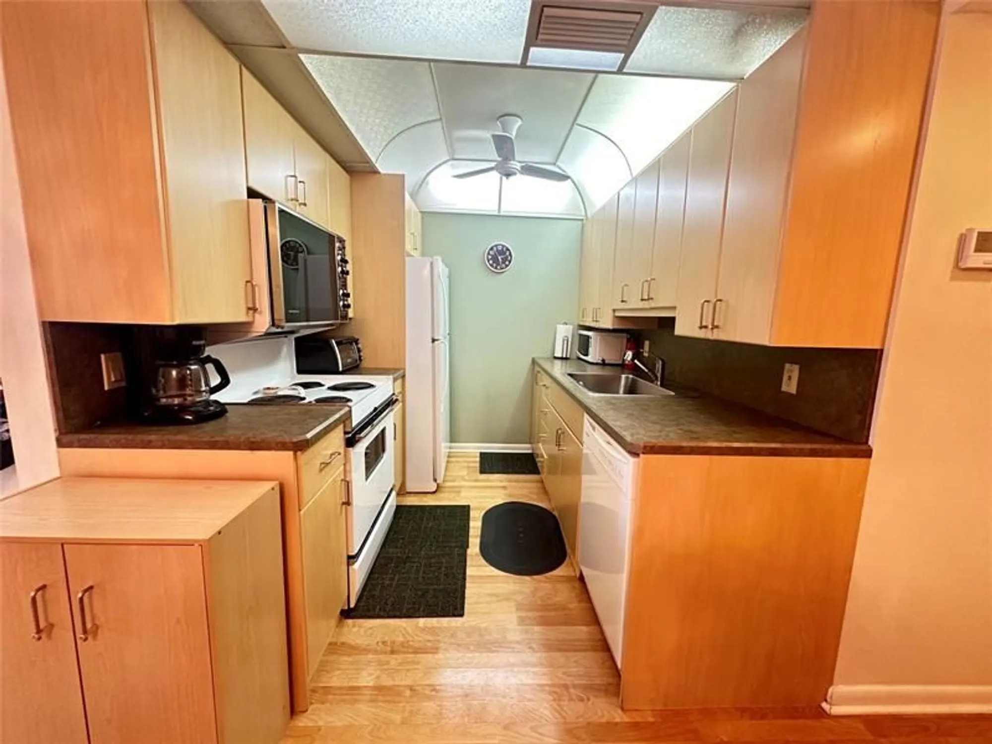 Property Slideshow image 8 of 89 | 126 grantham b # 126, Deerfield Beach, FL, 33442