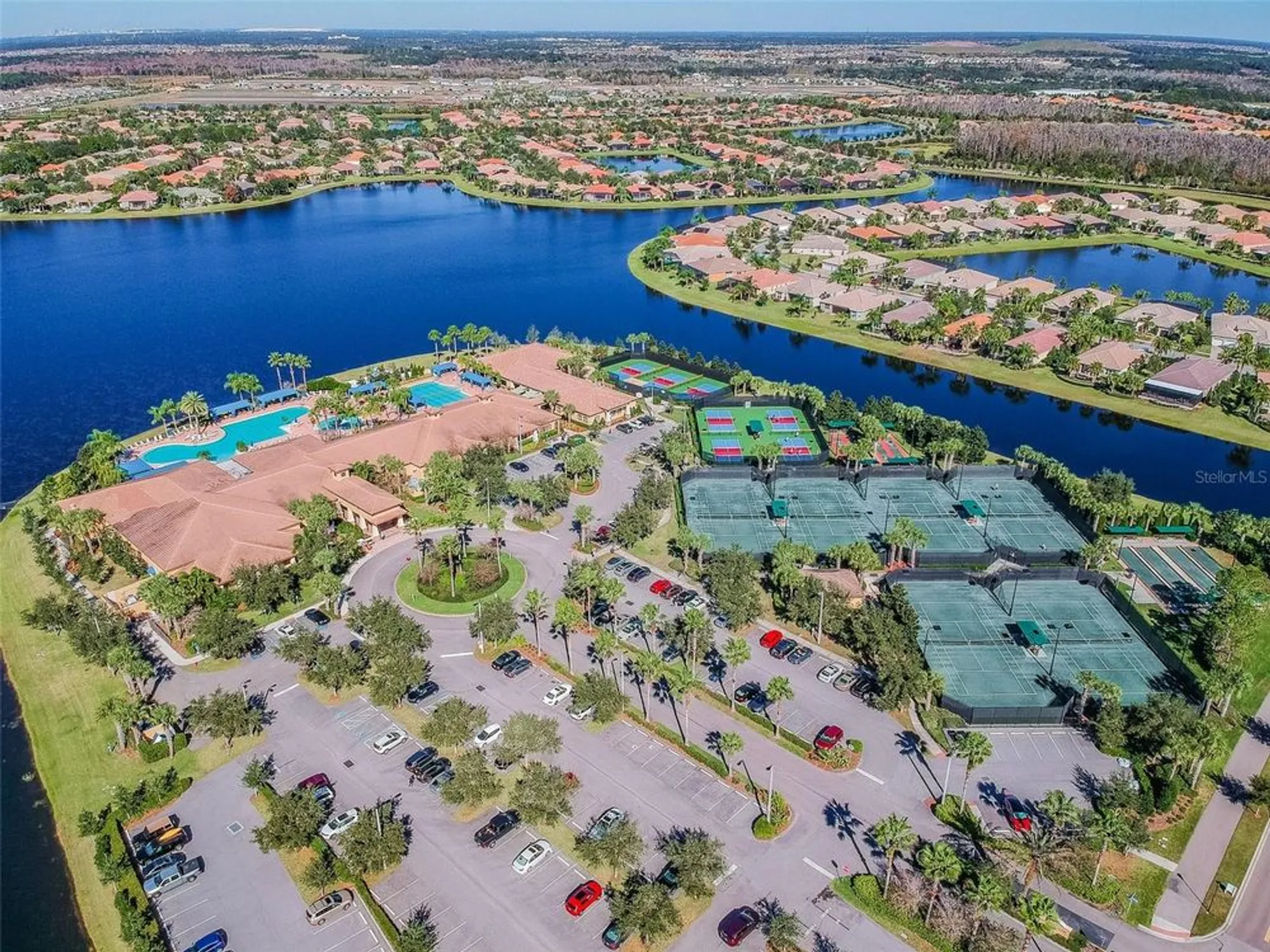 Property Slideshow image 70 of 100 | 16101 cape coral dr, Wimauma, FL, 33598