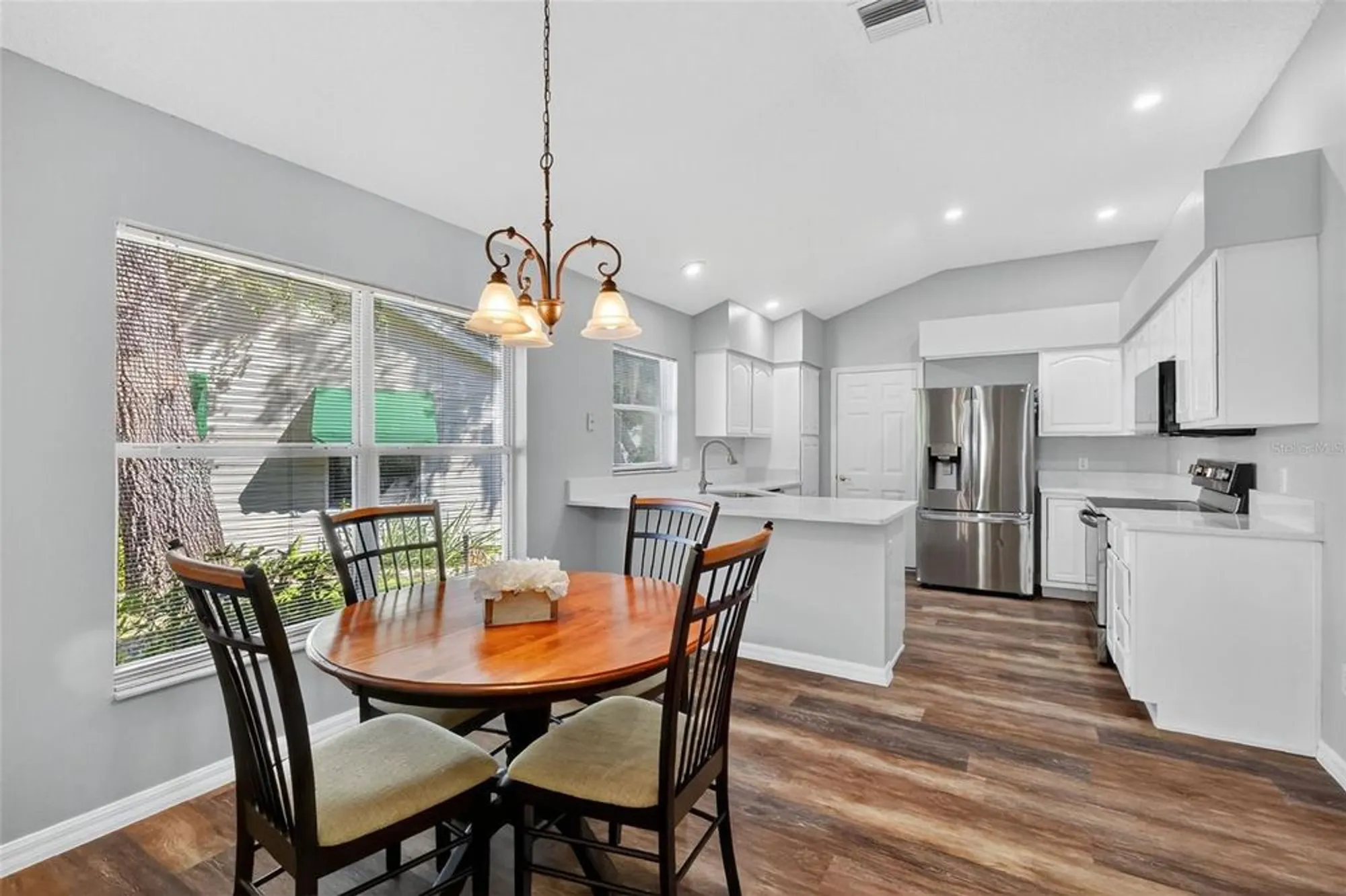 Property Slideshow image 13 of 35 | 511 loma paseo dr, The Villages, FL, 32159