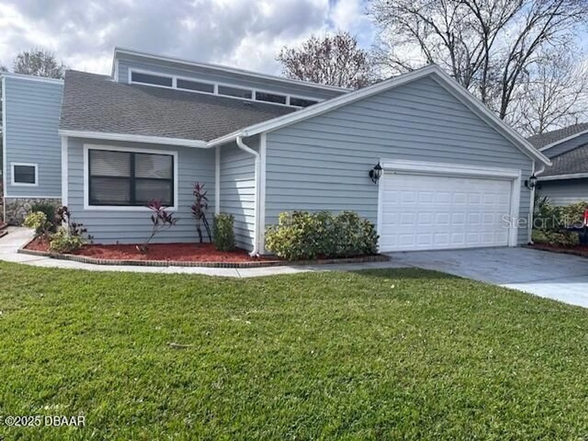 Property Slideshow image 2 of 17 | 257 gull dr, Daytona Beach, FL, 32119