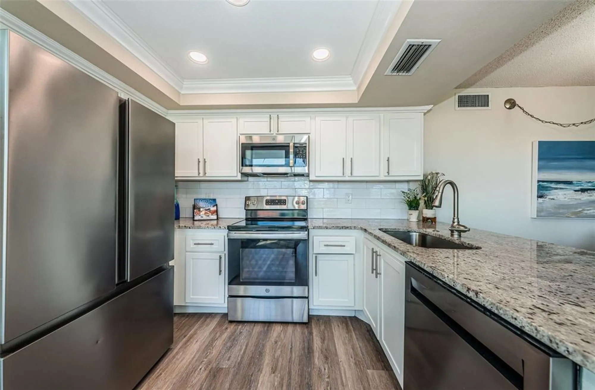 Property Slideshow image 20 of 62 | 6158 palma del mar blvd s apt 306, St Petersburg, FL, 33715