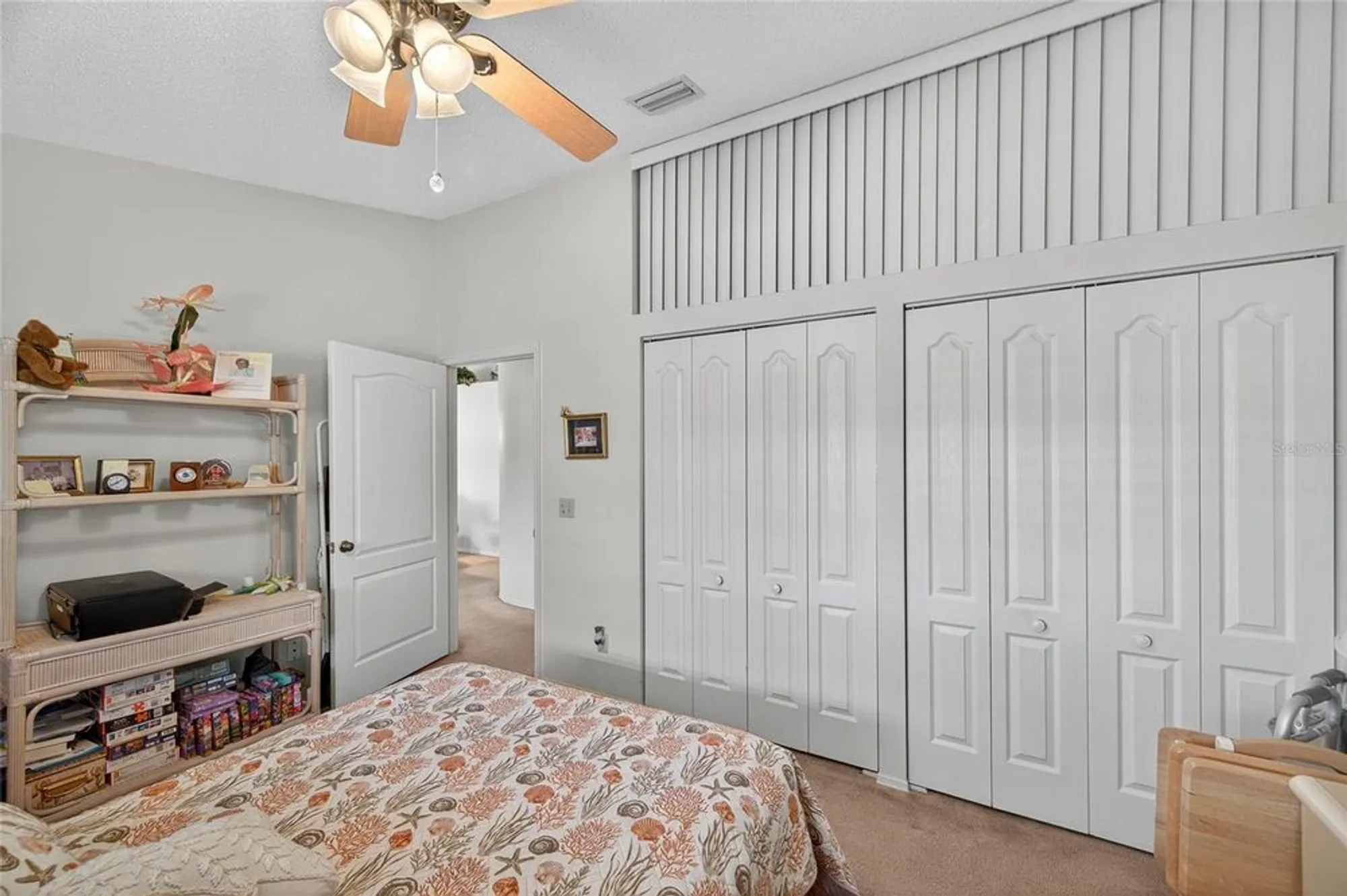 Property Slideshow image 17 of 26 | 2292 austrian ln 26, Clearwater, FL, 33763