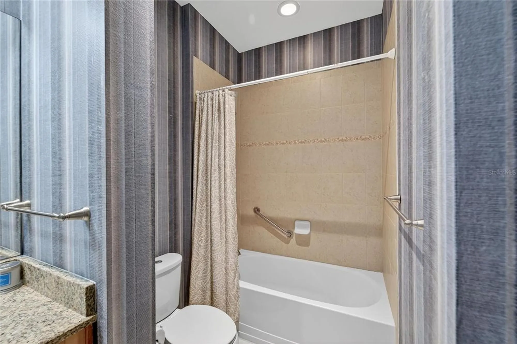 Property Slideshow image 16 of 64 | 2226 nottingham greens dr, Sun City Center, FL, 33573