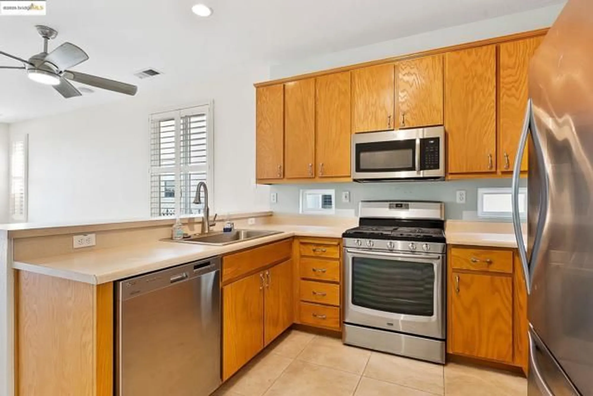 Property Slideshow image 10 of 50 | 1481 bismarck ln, Brentwood, CA, 94513