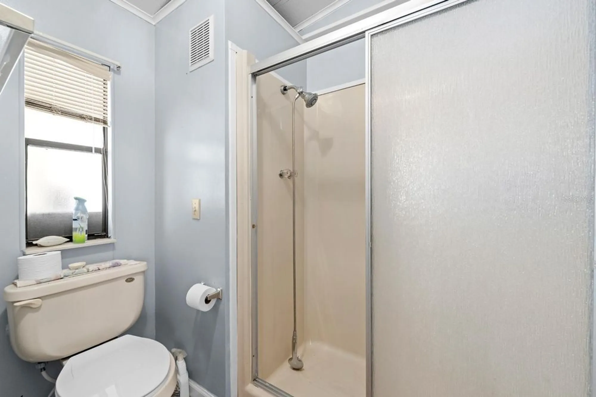 Property Slideshow image 15 of 28 | 5082 fox cliff dr, Lakeland, FL, 33810