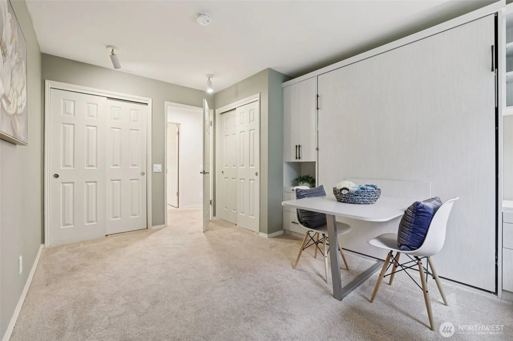 Property Slideshow image 31 of 40 | 22561 se 42nd ter # 2211, Issaquah, WA, 98029