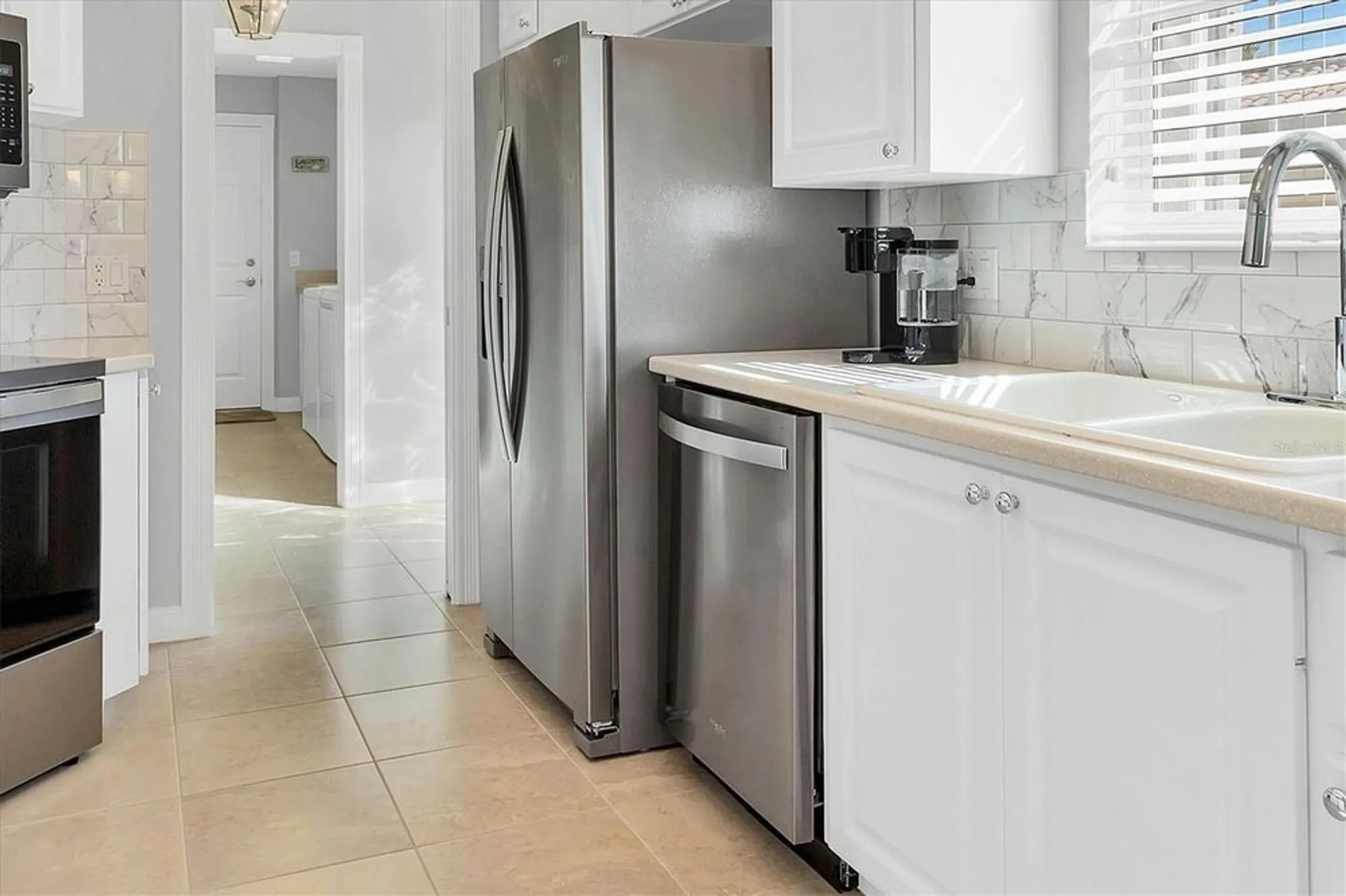 Property Slideshow image 10 of 74 | 6057 erice st, Venice, FL, 34293