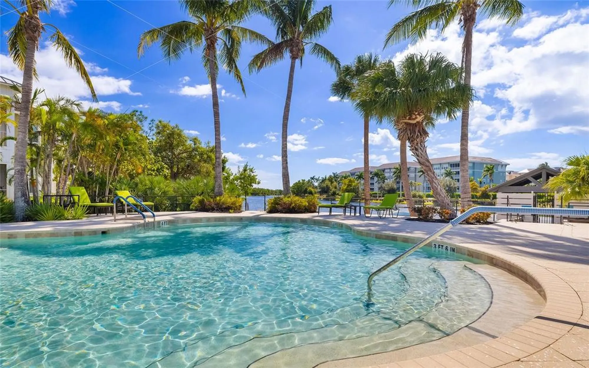 Property Slideshow image 33 of 50 | 339 sapphire lake dr unit 101, Bradenton, FL, 34209