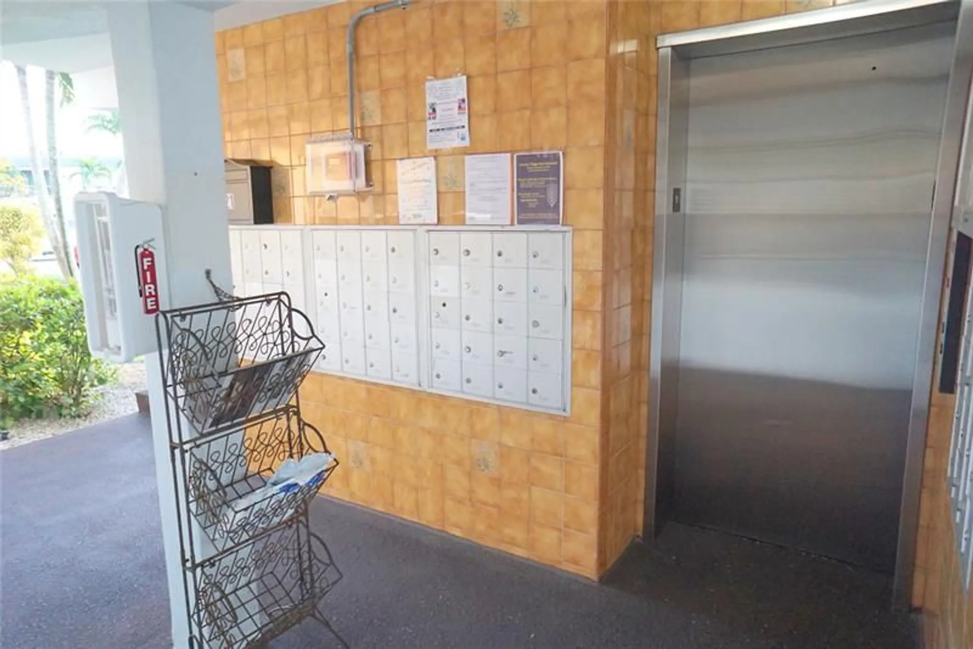 Property Slideshow image 32 of 38 | 4029 newport h # 4029, Deerfield Beach, FL, 33442