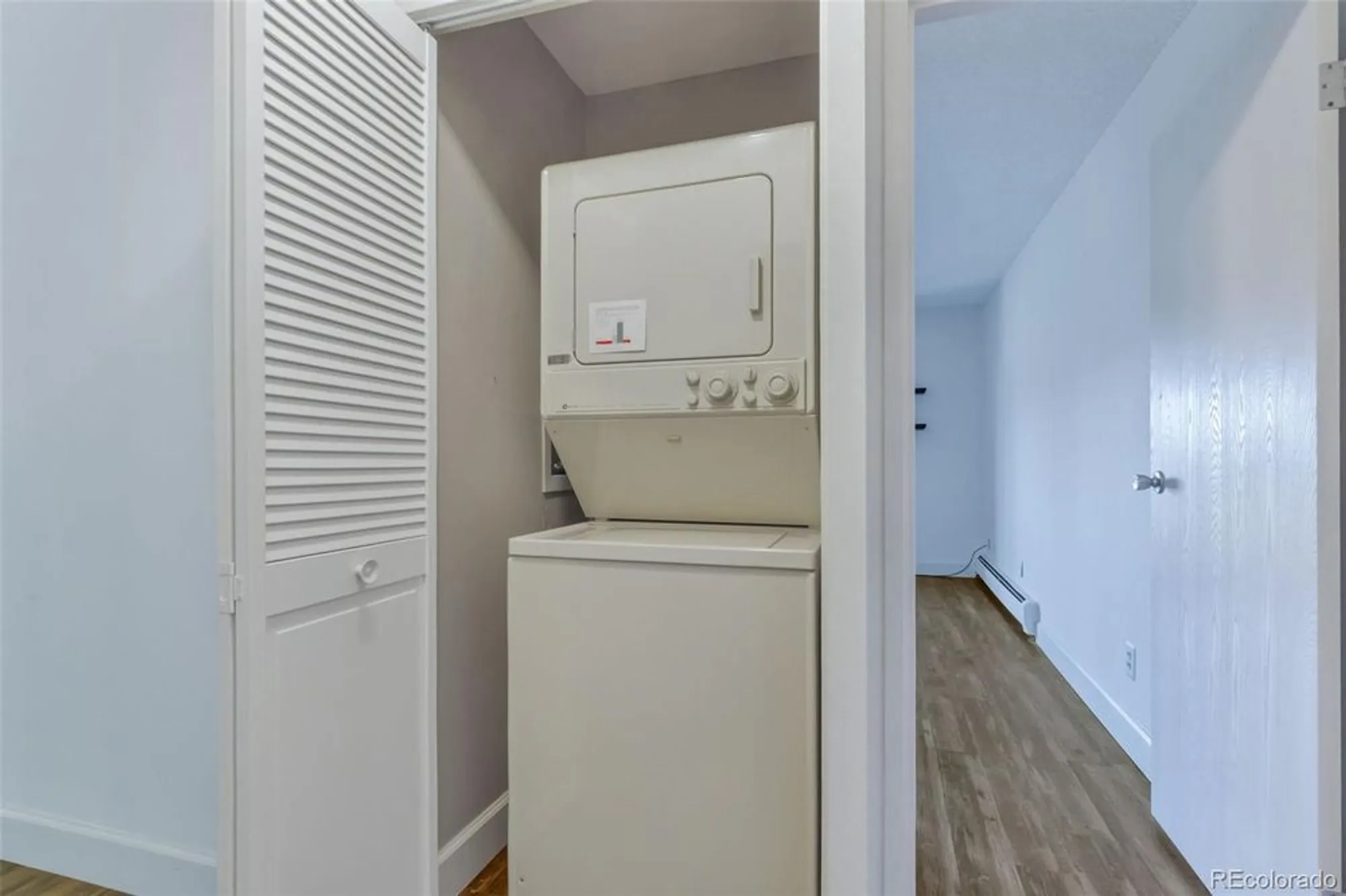 Property Slideshow image 26 of 45 | 14102 e linvale pl apt 403, Aurora, CO, 80014