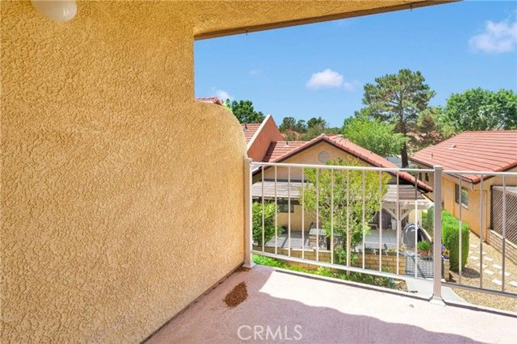 Property Slideshow image 23 of 39 | 19121 palo verde dr, Apple Valley, CA, 92308