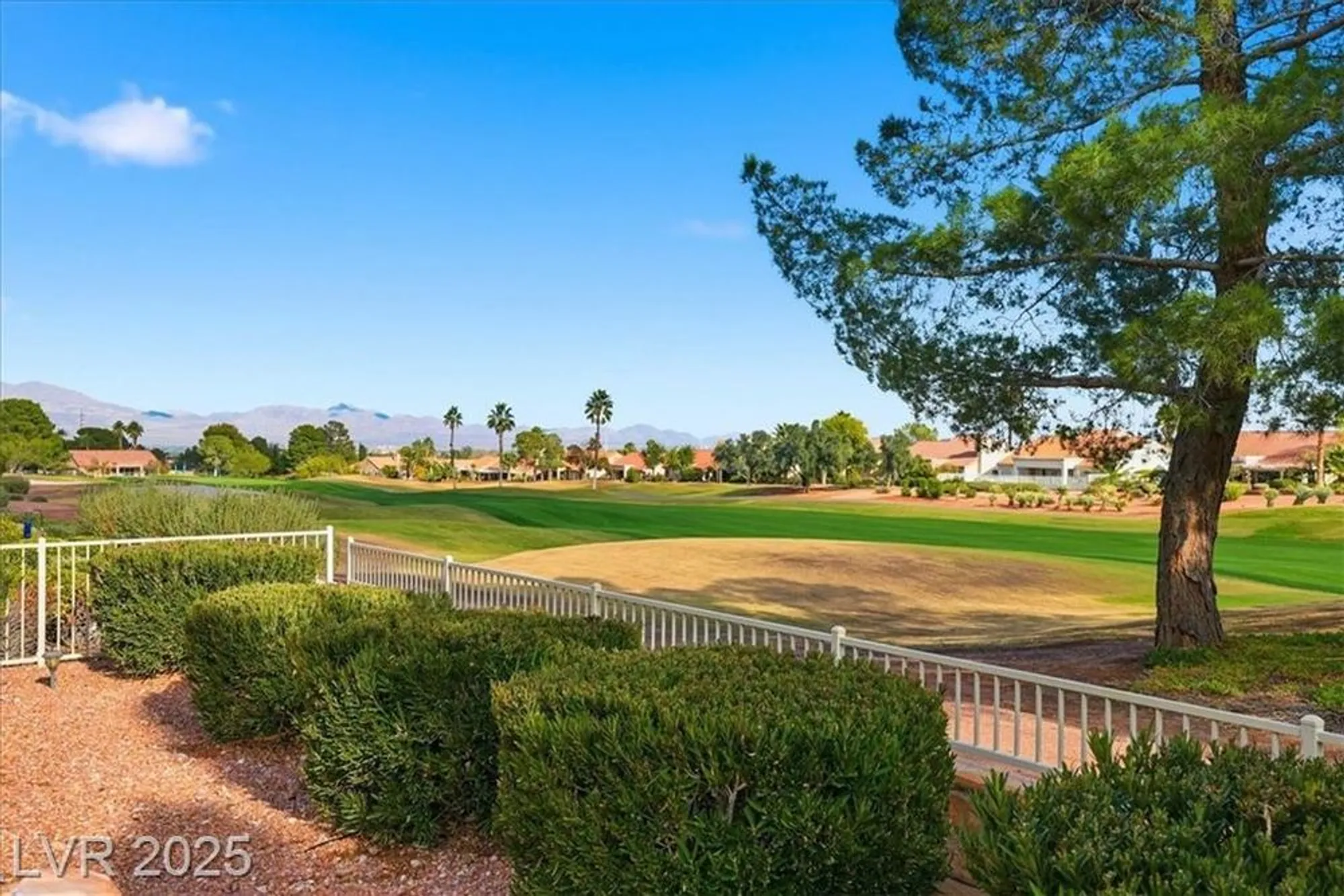 Property Slideshow image 30 of 52 | 2904 castle bar dr, Las Vegas, NV, 89134