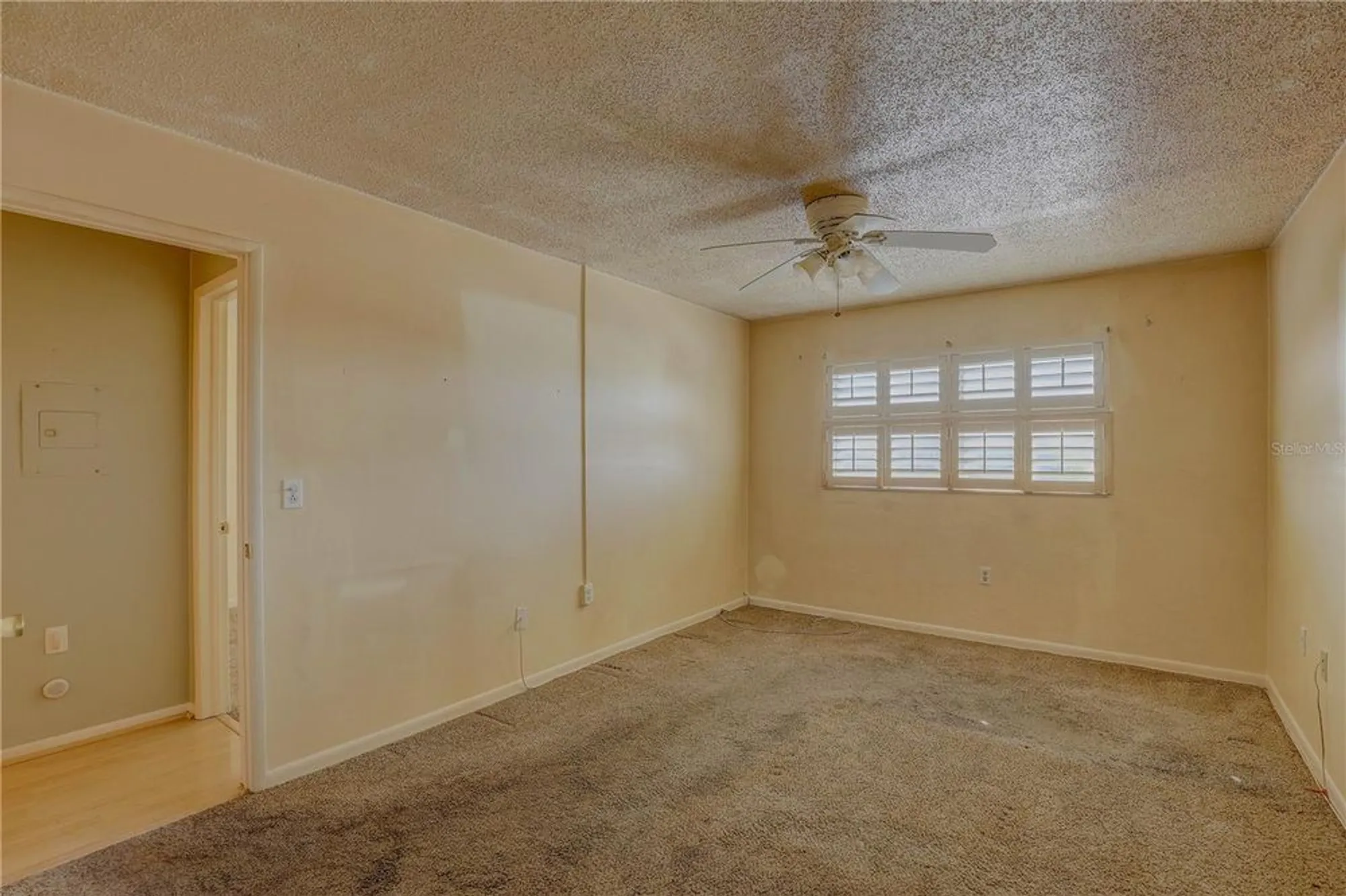 Property Slideshow image 18 of 41 | 5501 80th st n unit 406, Saint Petersburg, FL, 33709